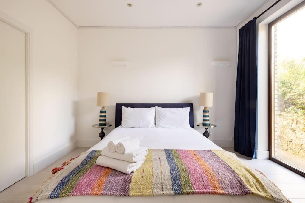 Modern 3 Bedroom Townhouse By Wild Roses Holiday home *