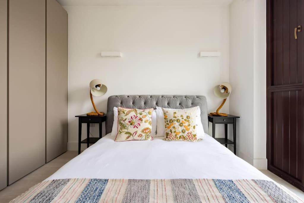Holiday home Modern 3 Bedroom Townhouse By Wild Roses London