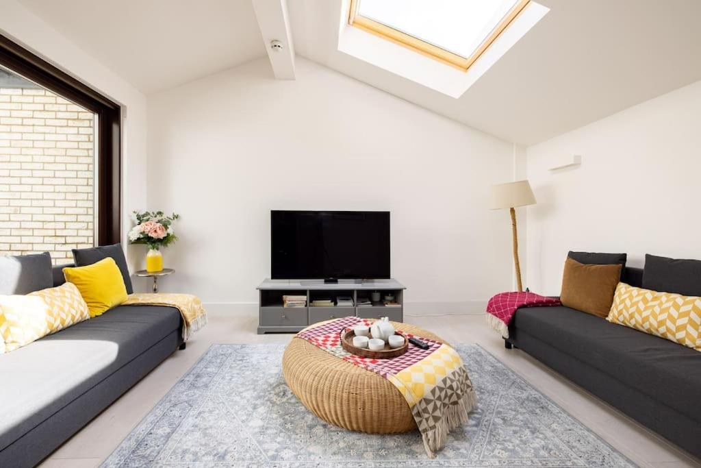 Holiday home Modern 3 Bedroom Townhouse By Wild Roses *