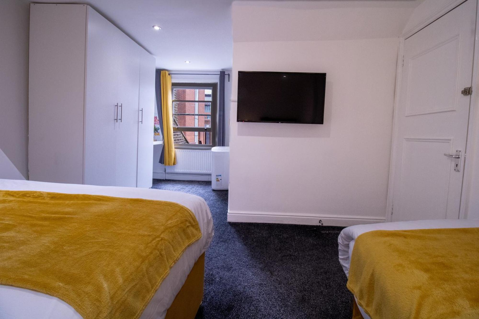 Luxurious 1-bedroom Penthouse On Oxford Street 11g * London