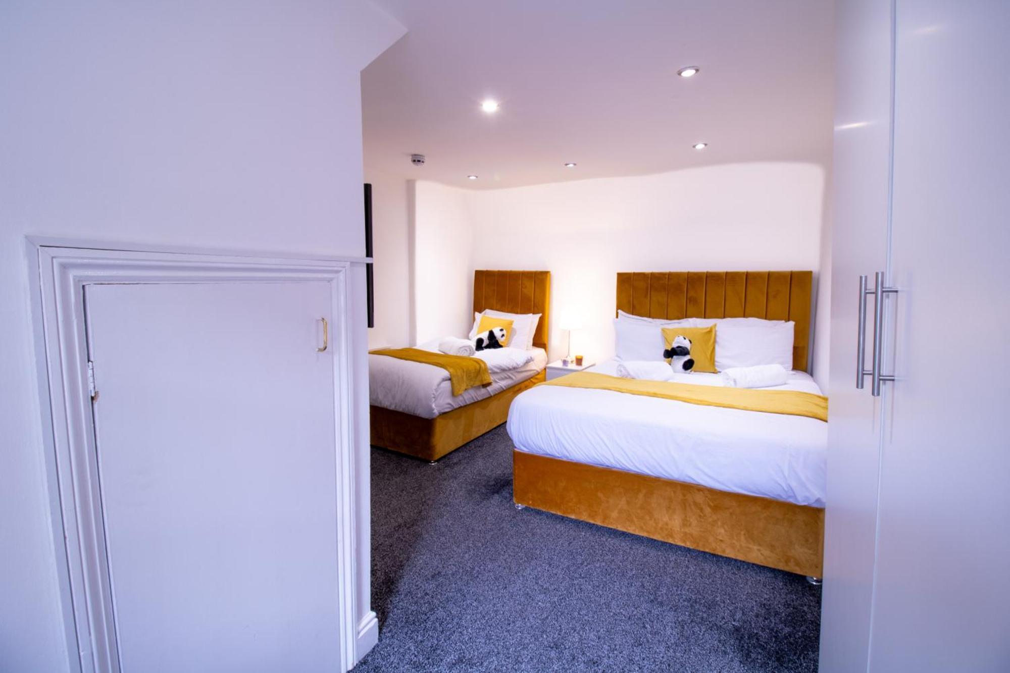 Luxurious 1-bedroom Penthouse On Oxford Street 11g *