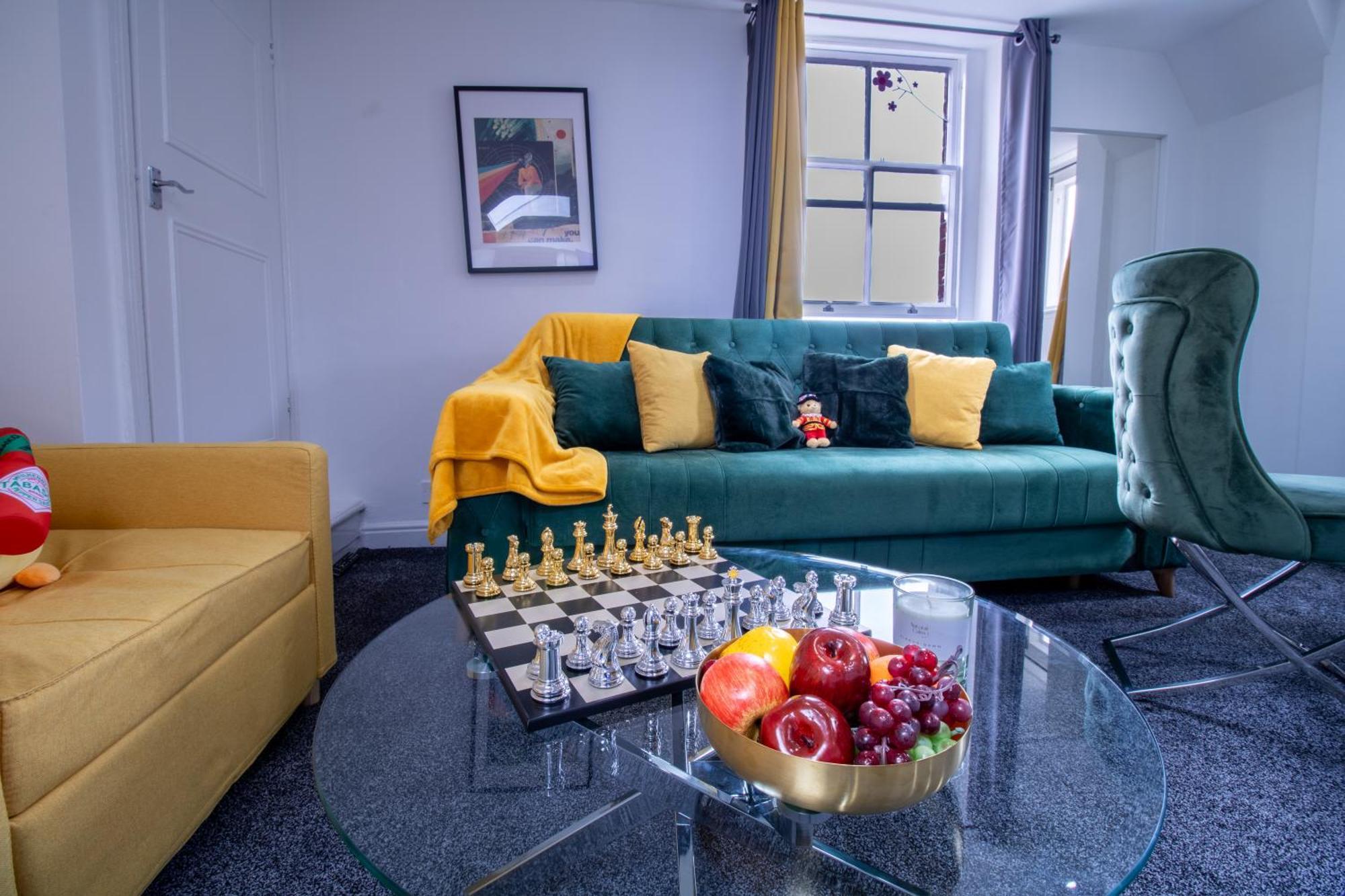 Luxurious 1-bedroom Penthouse On Oxford Street 11g Apartment