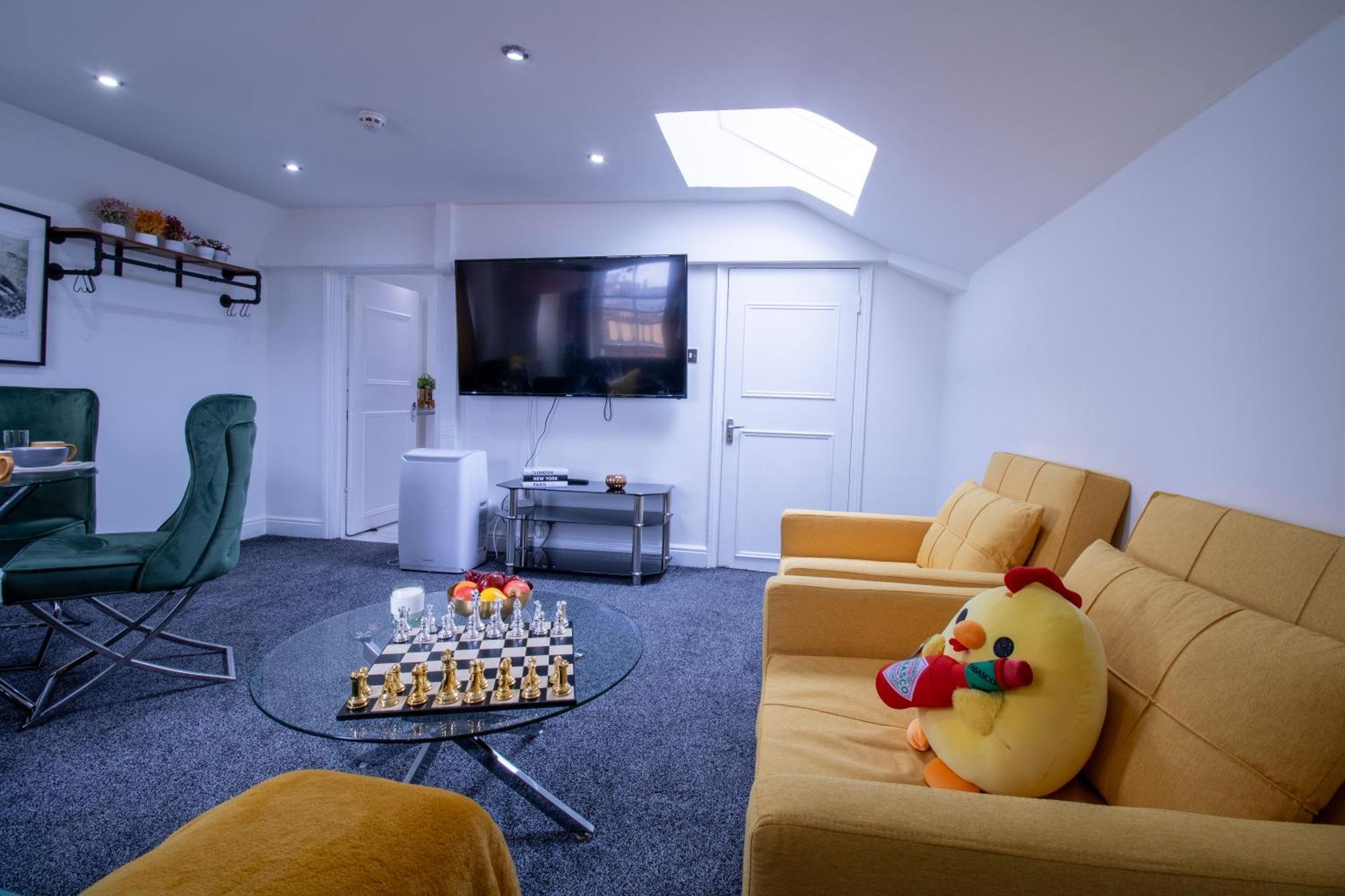 Apartment Luxurious 1-bedroom Penthouse On Oxford Street 11g