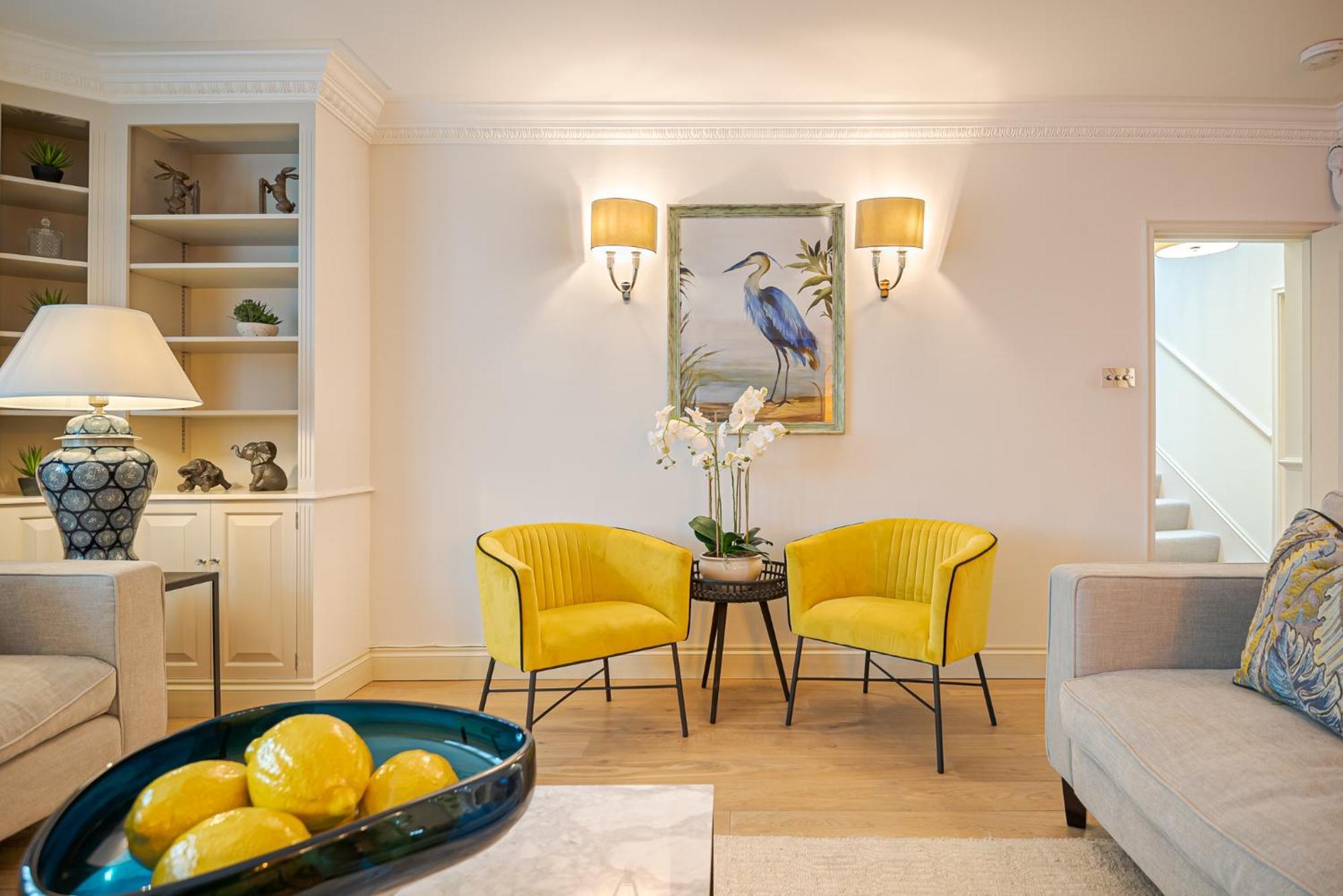 Luxury Belgravia 3br House With Skylights, Ac And Garage Parking