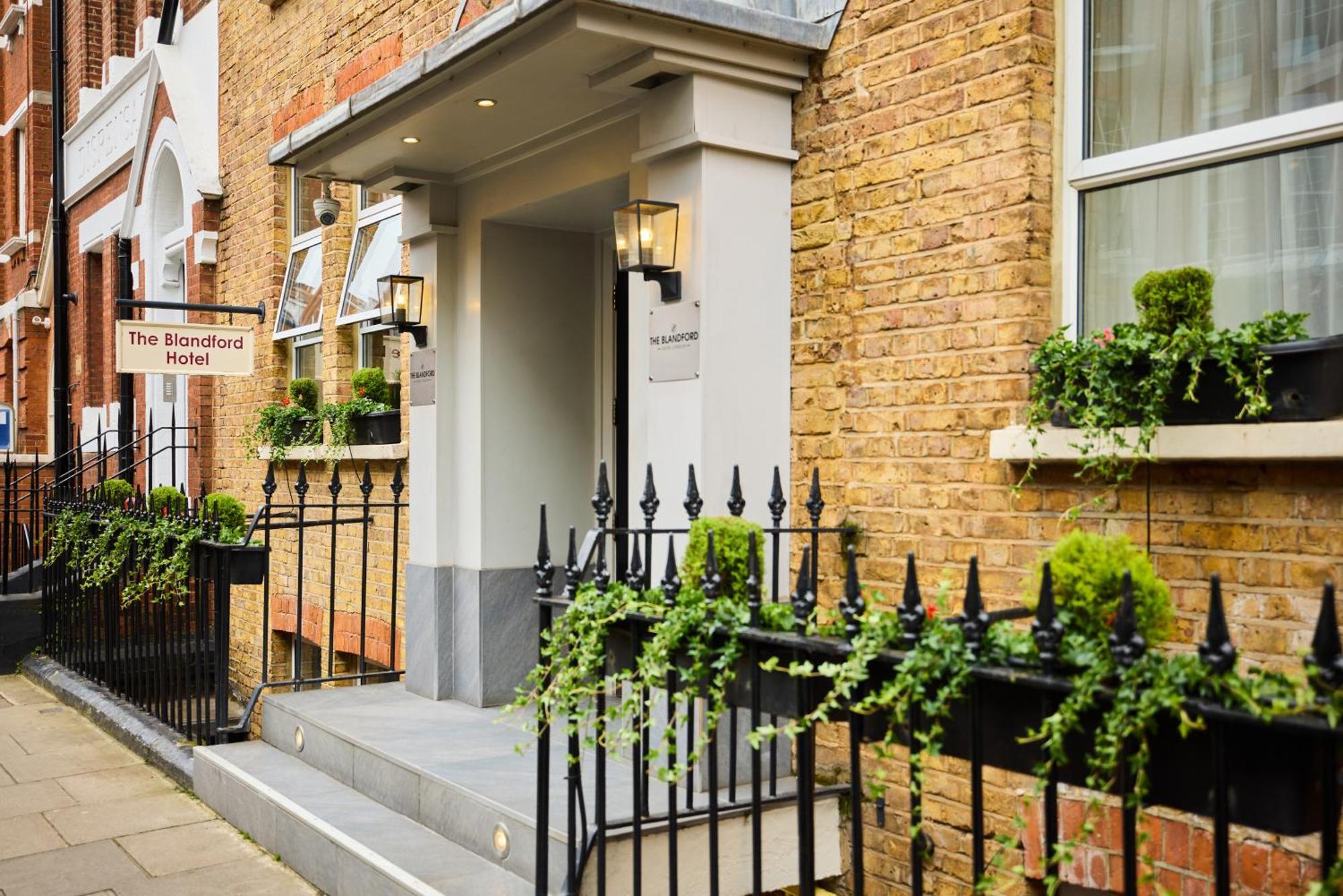 Blandford 4* London