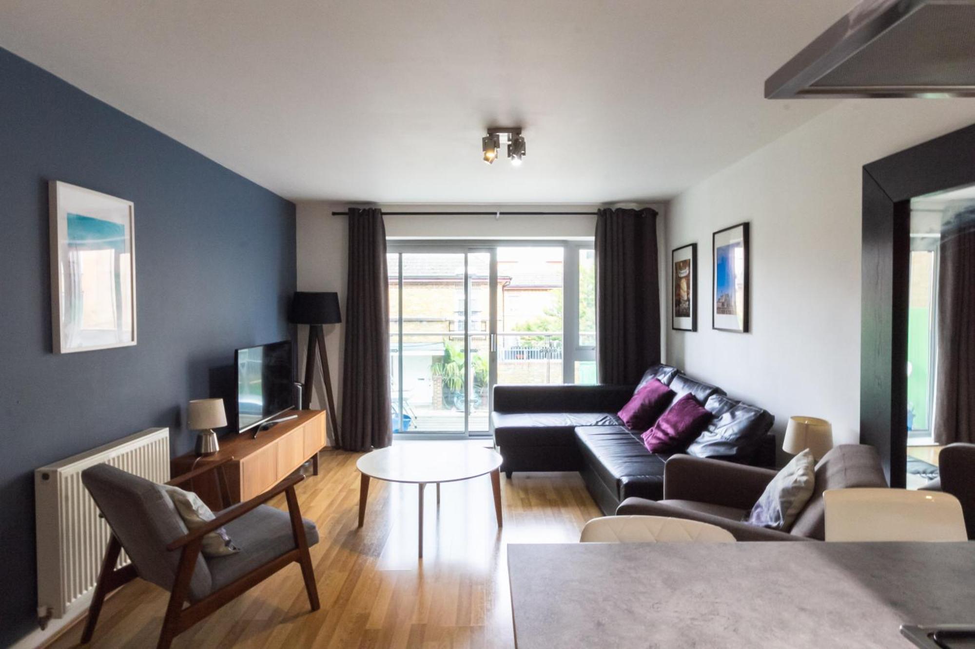 Spacious Family Apartment London