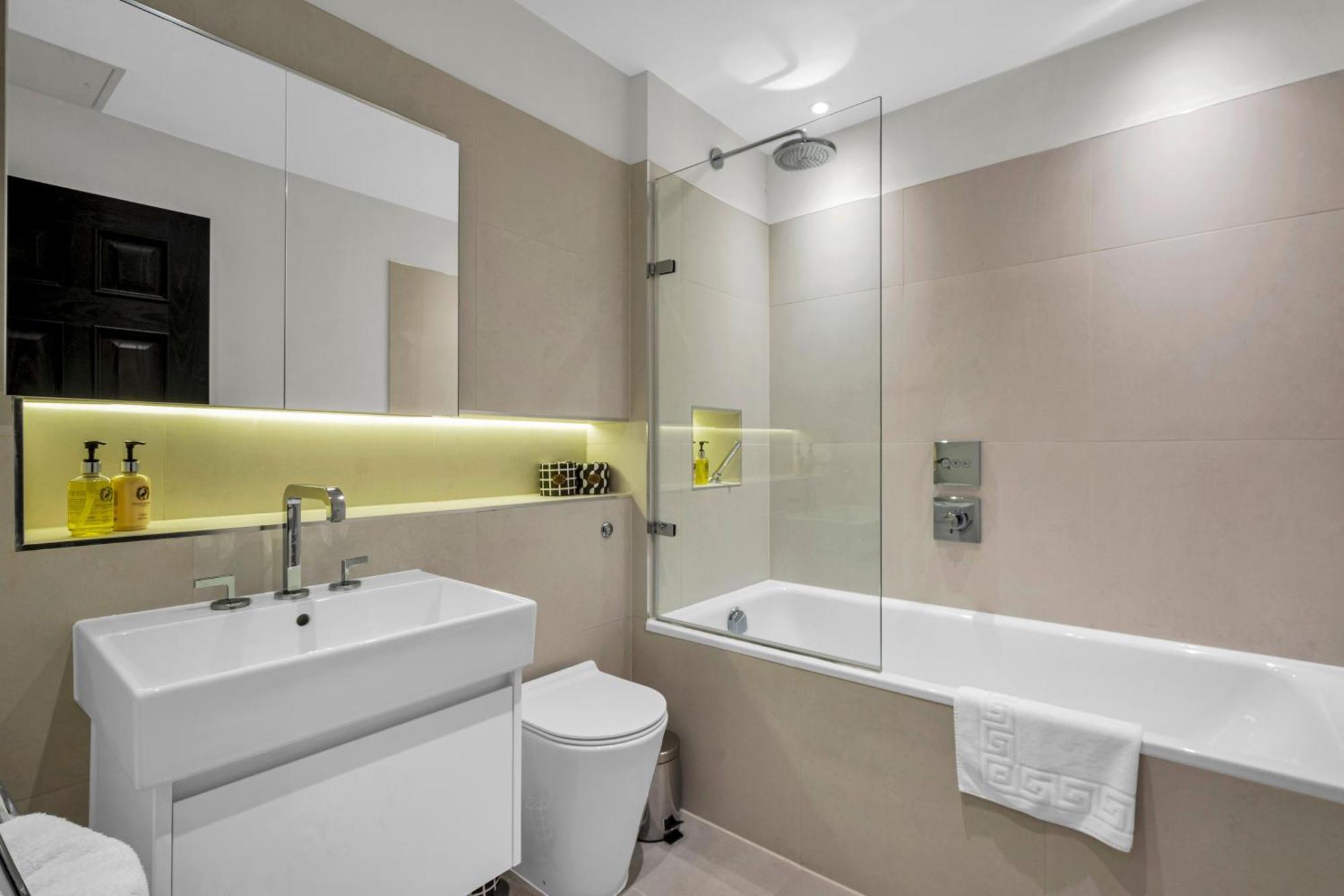 Be - The Lincoln's Residences *