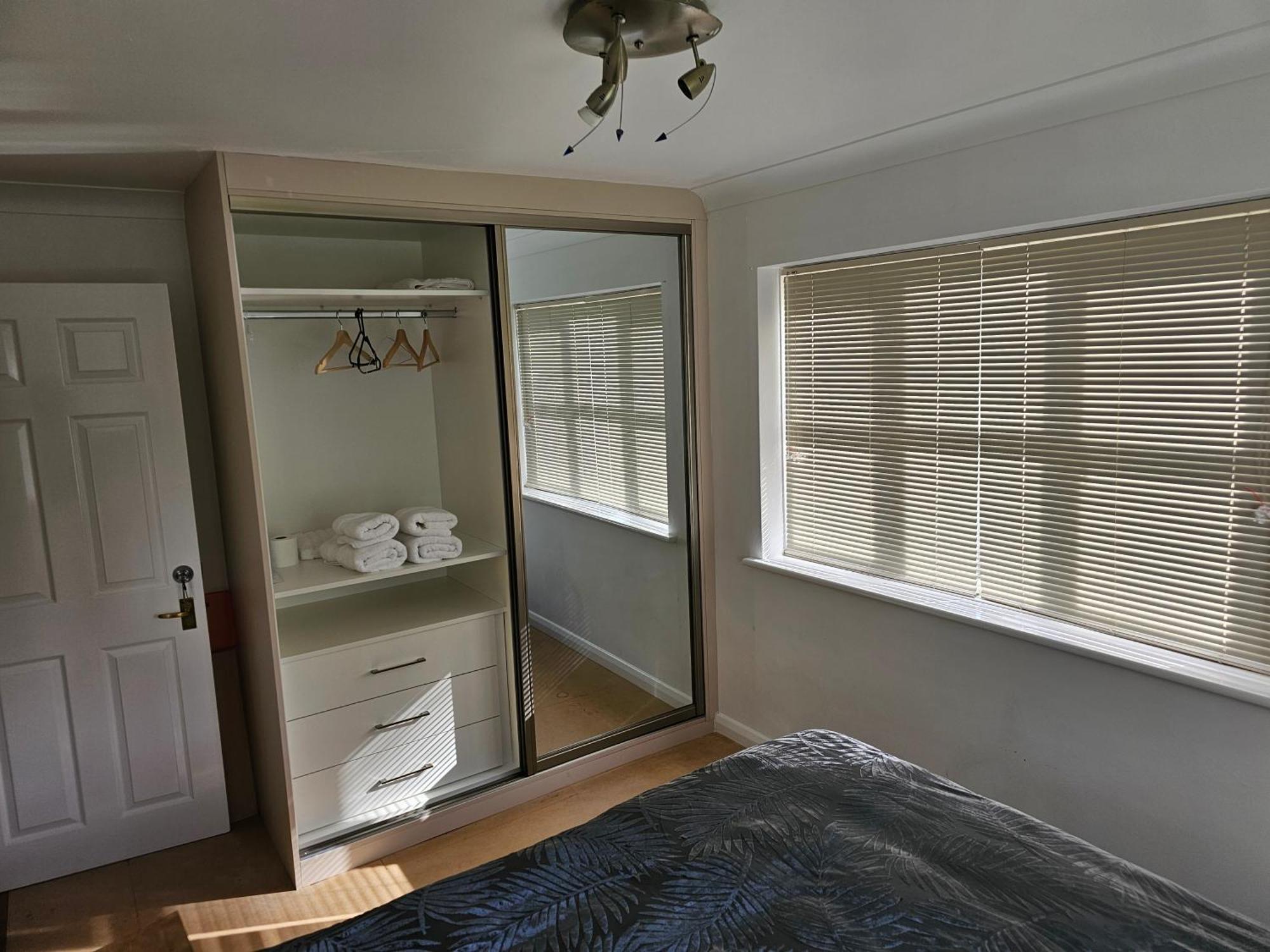 Peaceful On Sharing Flat In Wimbledon Appartement Londen