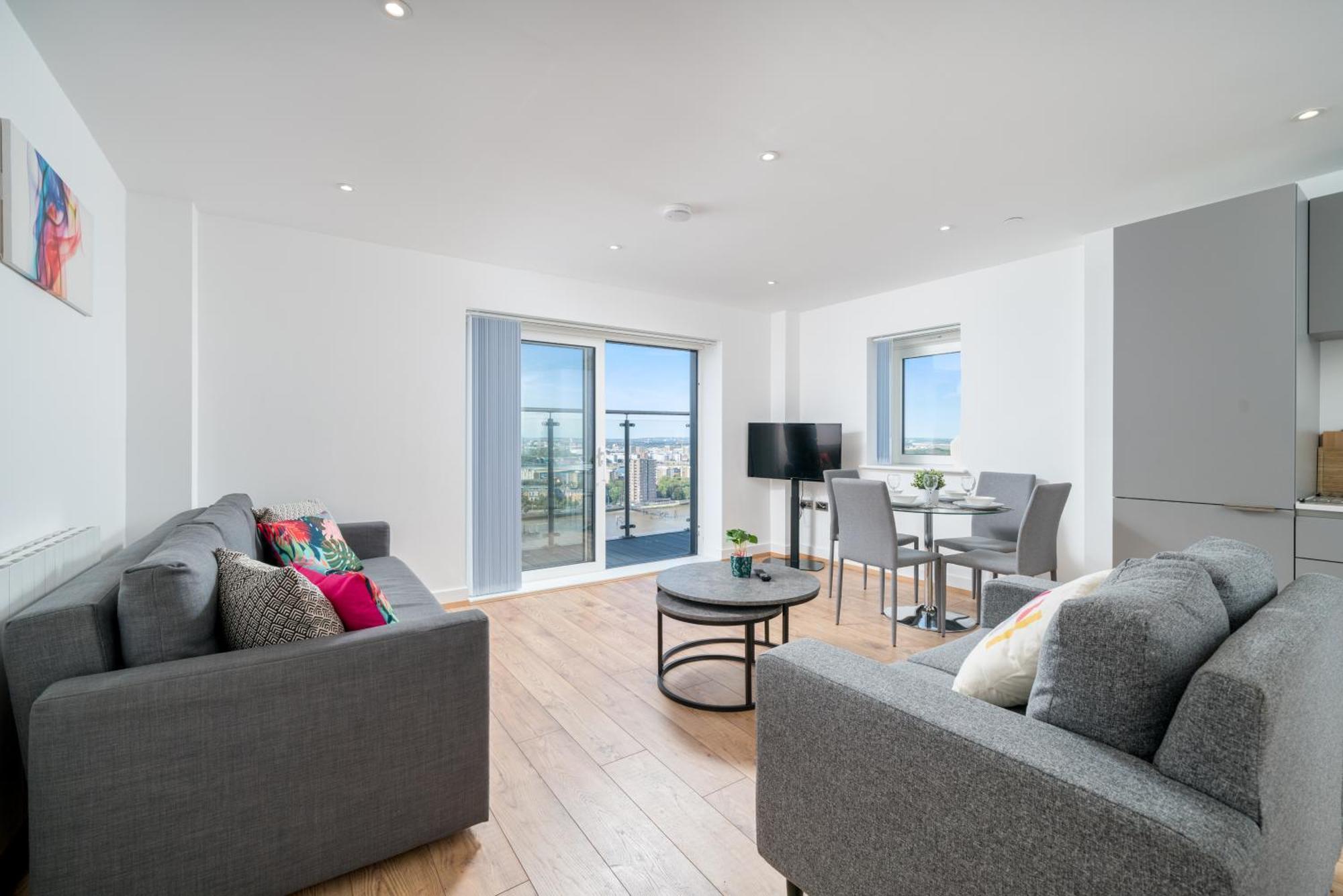 Skyvillion - River Thames Floor By Woolwich Ferry, Mins To Excel, O2 Arena , Airport With Parking Apartment London