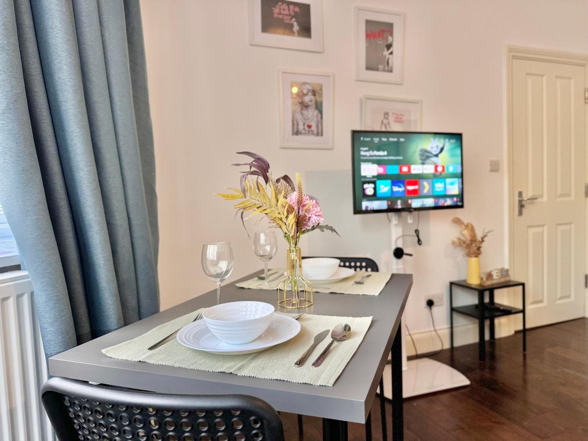 Apartment Lovely 30min To *