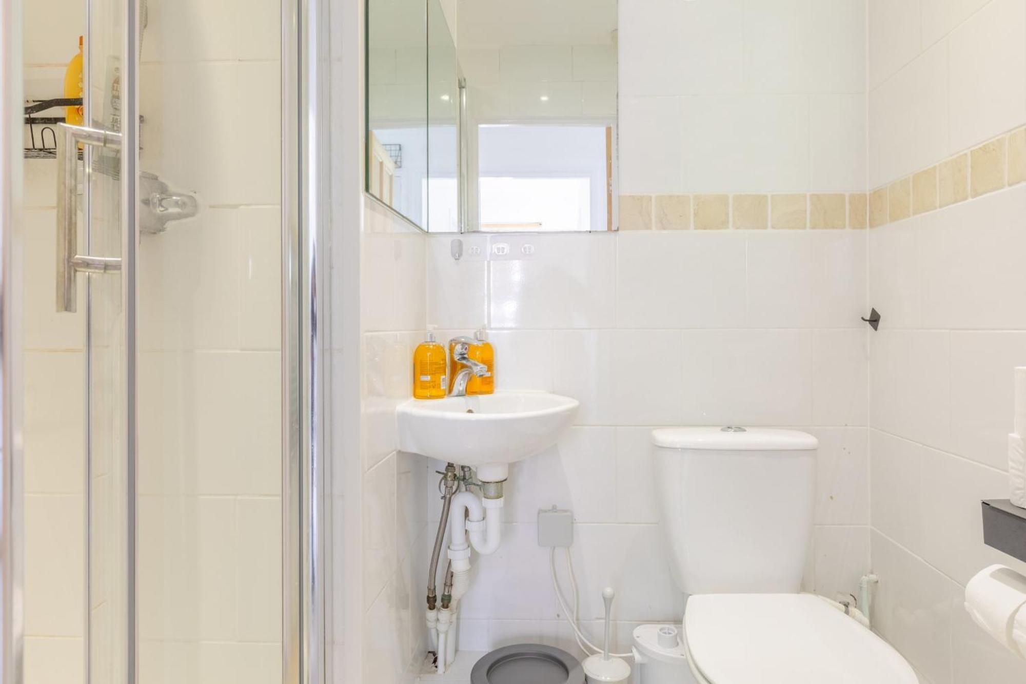 Spacious 3bd Flat Close To Tube - Fulham! Leilighet *