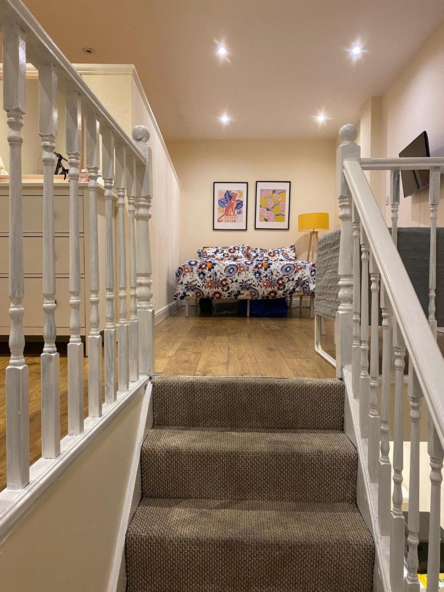 Two-level Hoxton *
