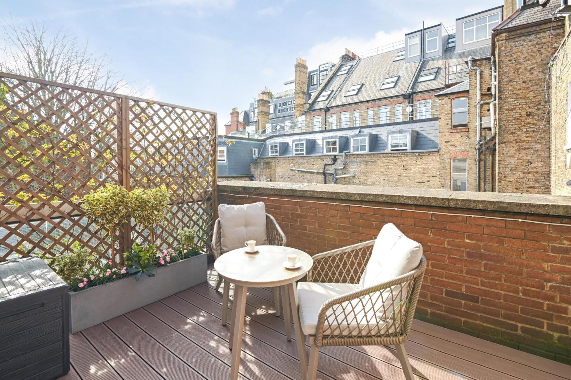 Buckingham & Lloyds Leilighetshoteller 5*