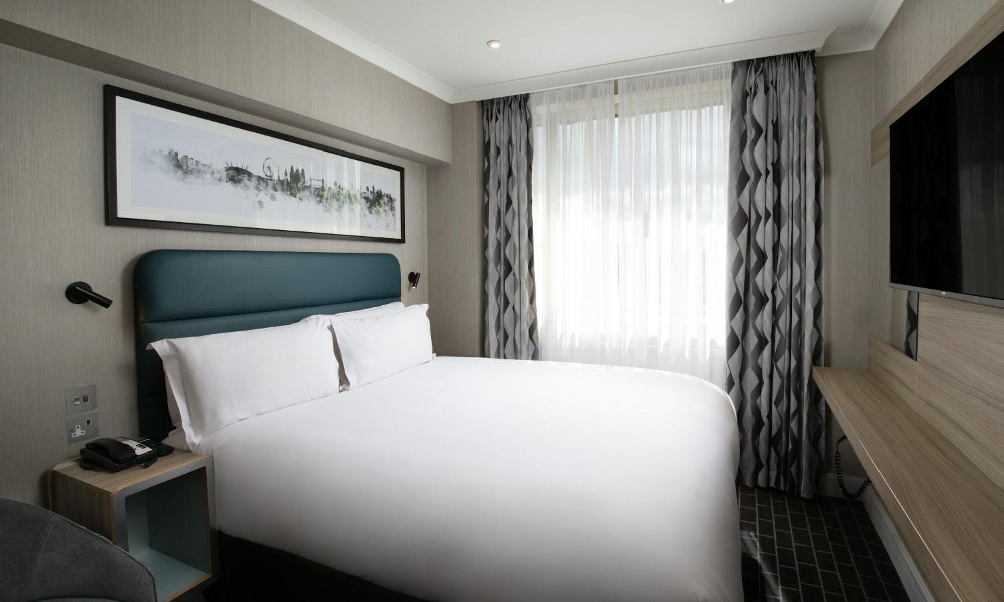 Sleeper At Royal National Hotel