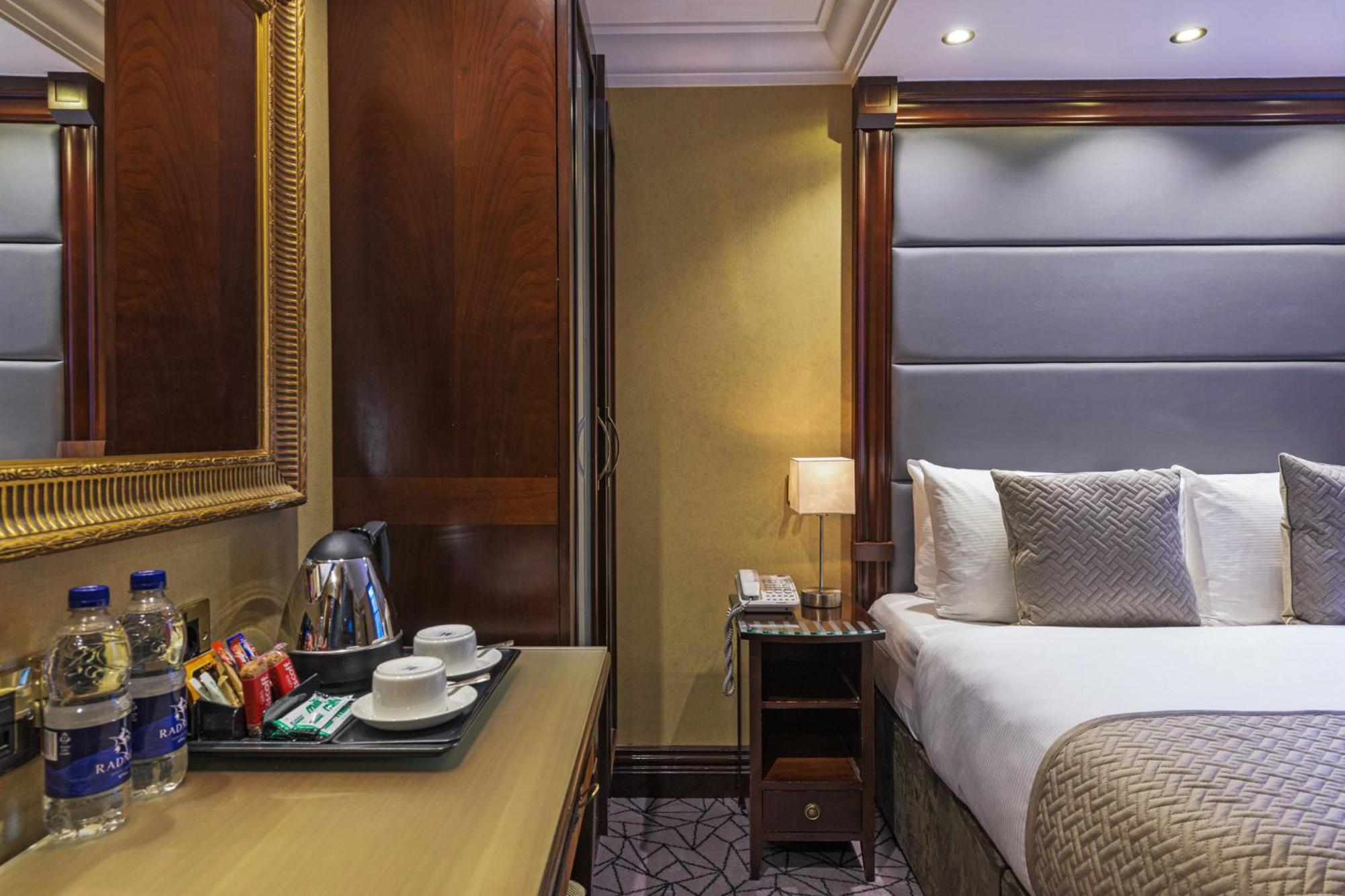 Hyde Park International 4* London