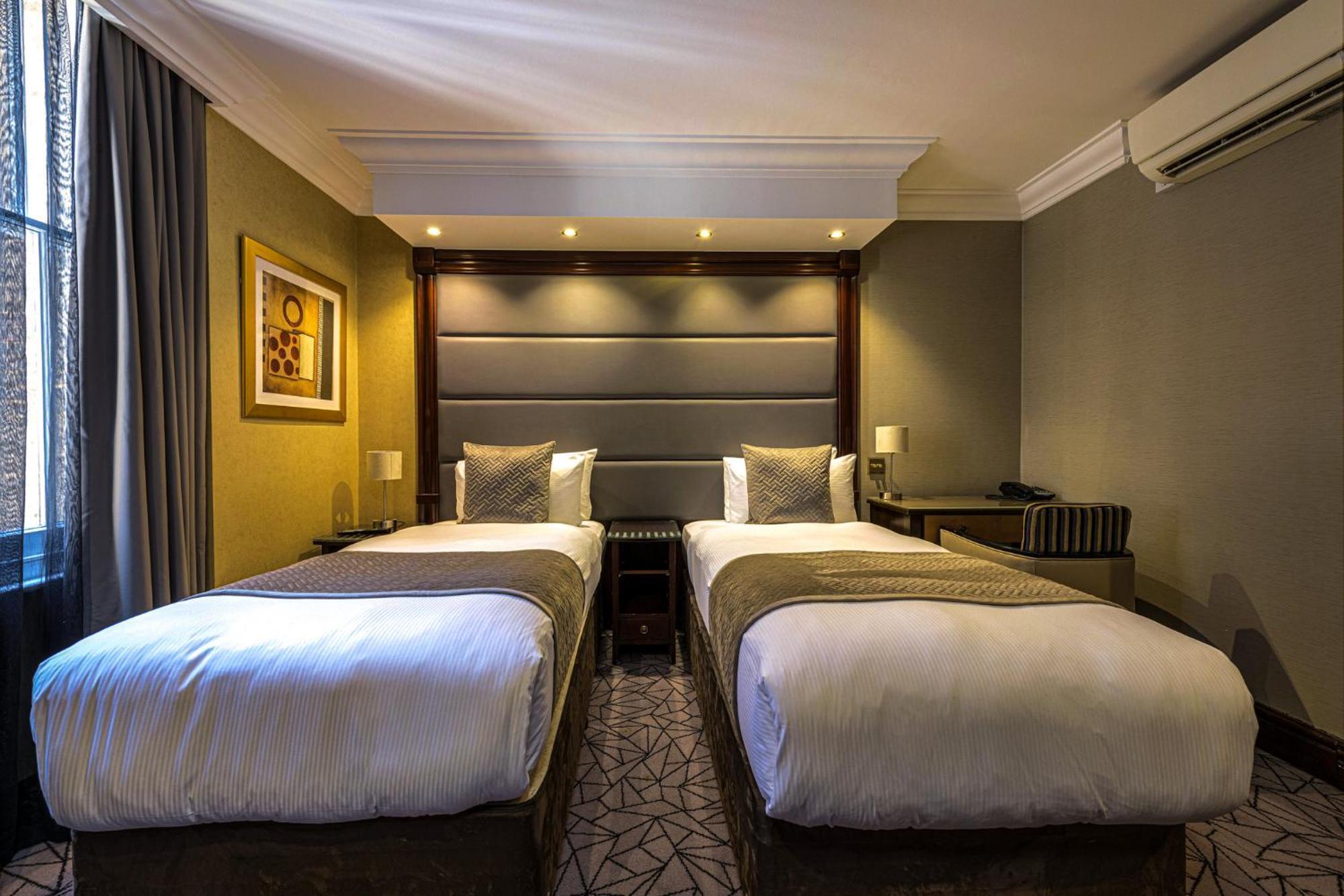 Hotel Hyde Park International 4*