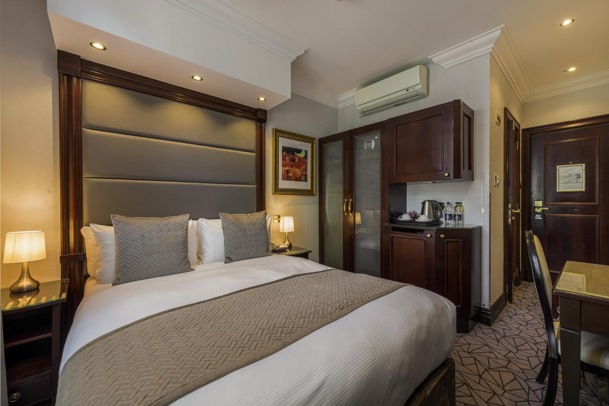 Hotel Hyde Park International