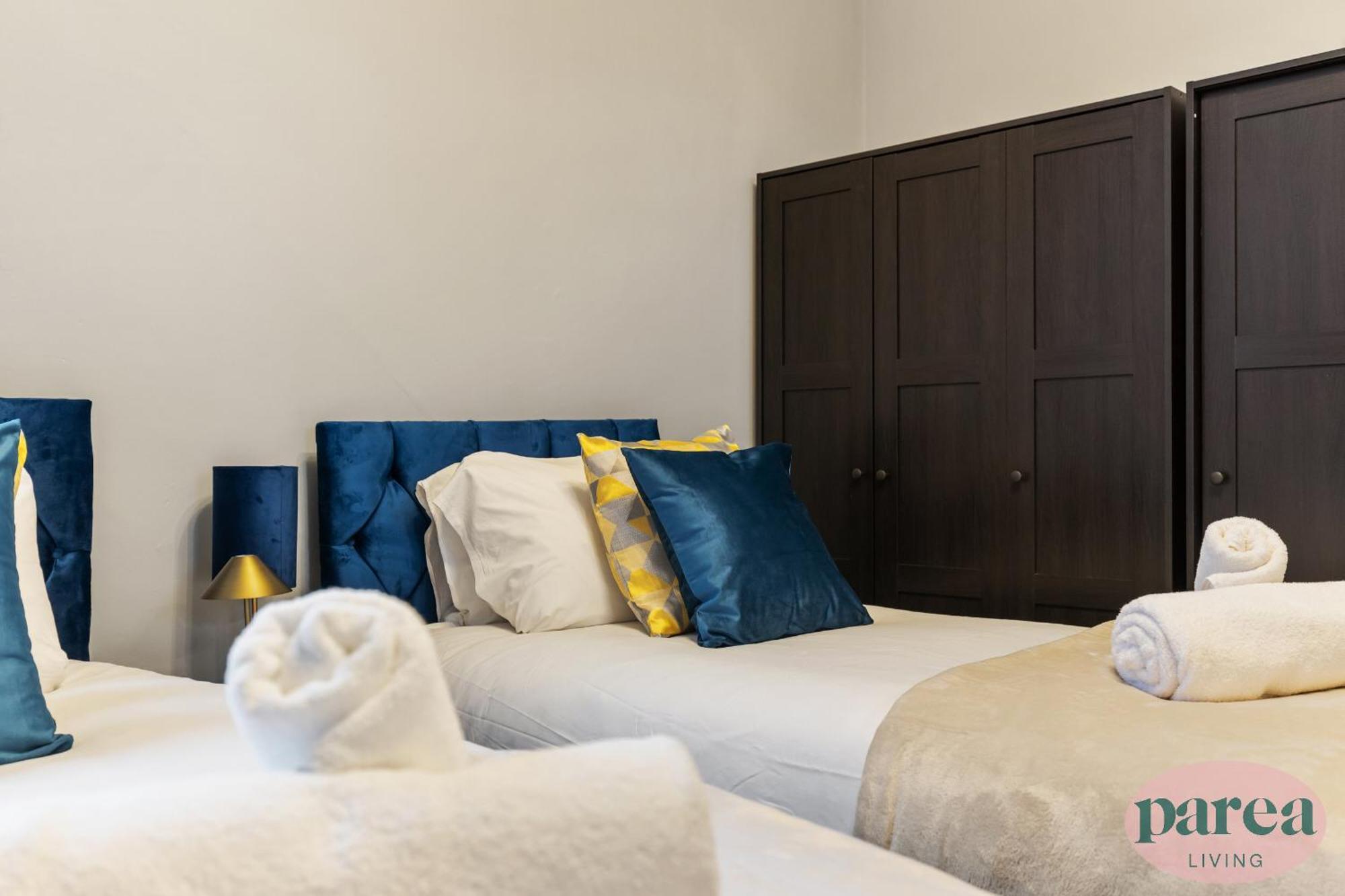 Parea Living - Leytonstone, 2-bedroom Serviced Apartment, Free Parking, Remote Working Apartment