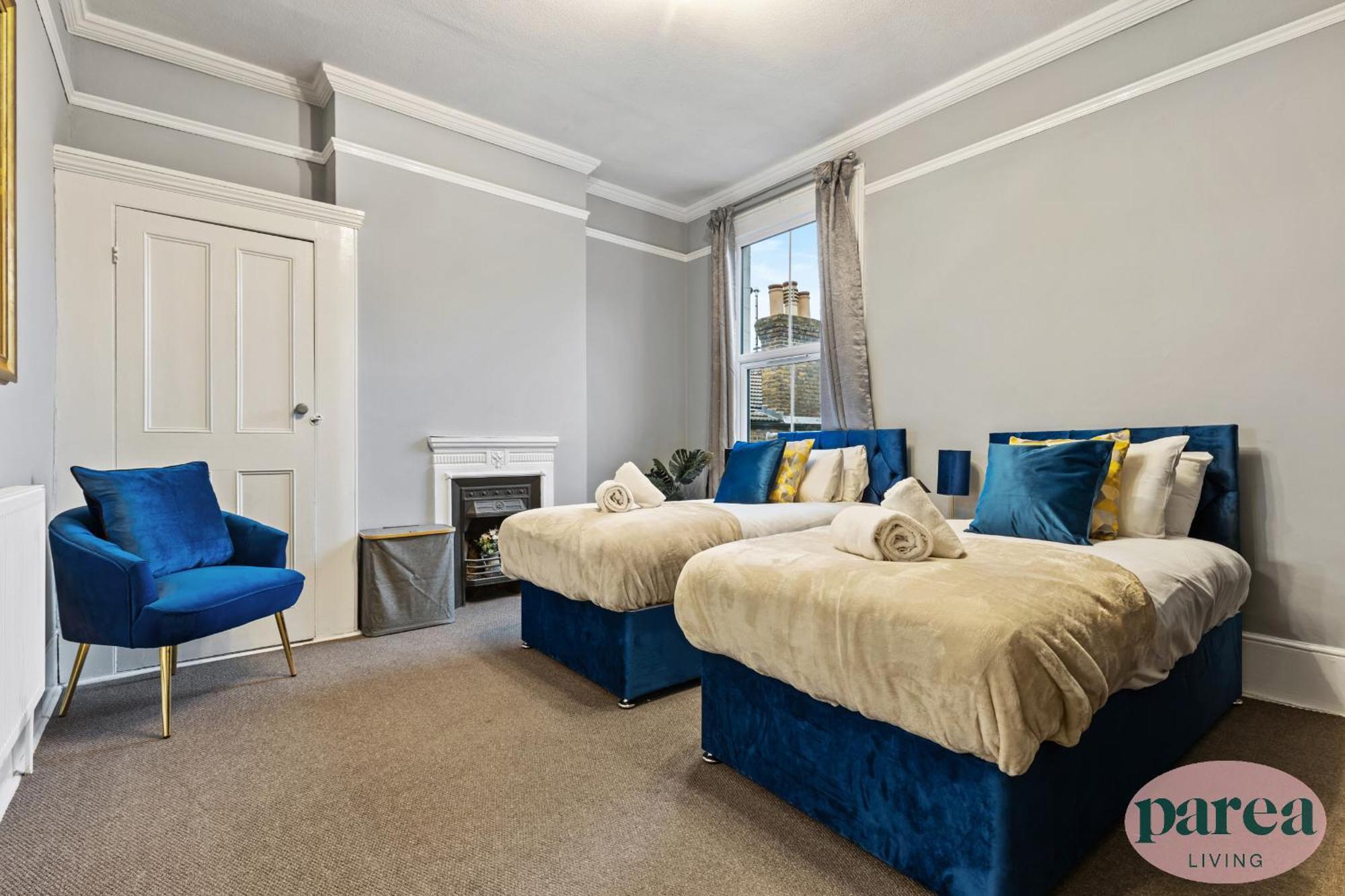 Parea Living - Leytonstone, 2-bedroom Serviced Apartment, Free Parking, Remote Working *