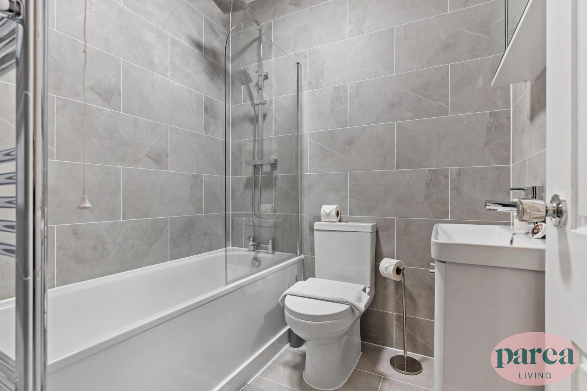 Apartment Parea Living - Leytonstone, 2-bedroom Serviced Apartment, Free Parking, Remote Working *