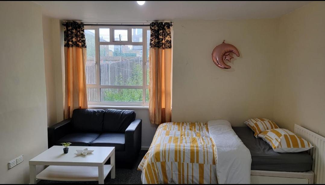 Ensuite Flat
