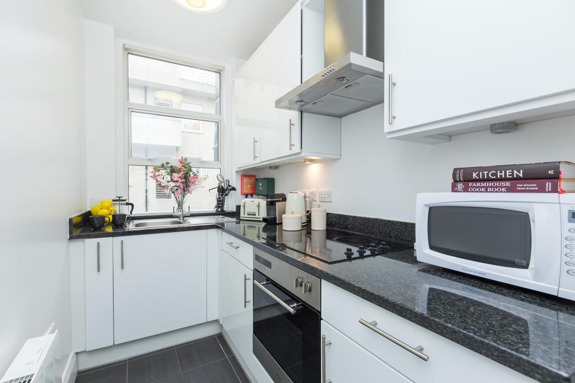 Picton 2br - Prime Location & Comfort * London