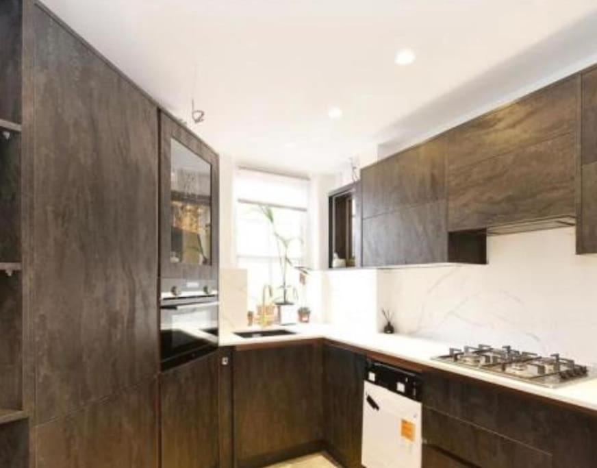 Apartment 2 Bed Flat In St Johns Wood *