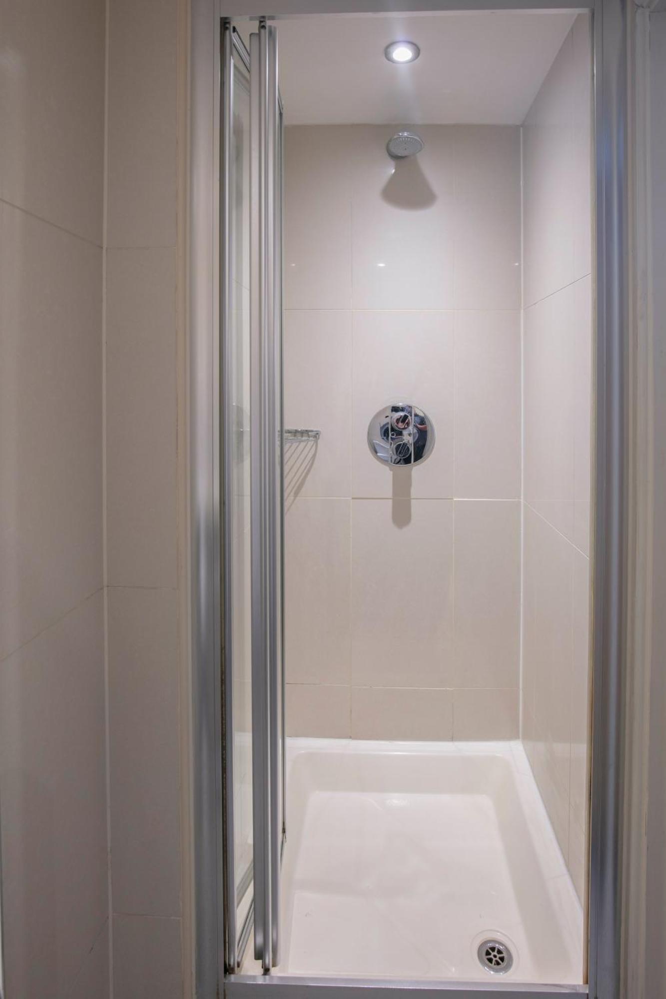 Queensway Hotel, Sure Collection By Western 3* London