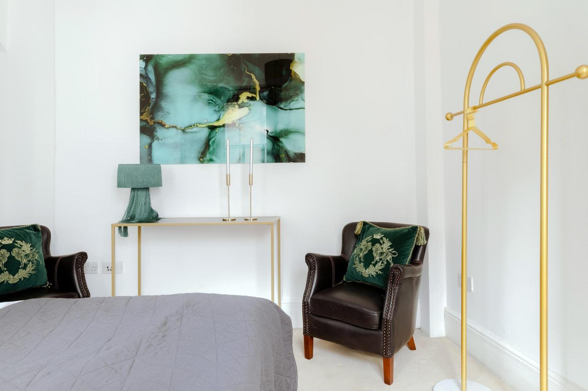 Rare Find Off Oxford St! Soho 5bed Design House For Xxl Groups Appartement Londen