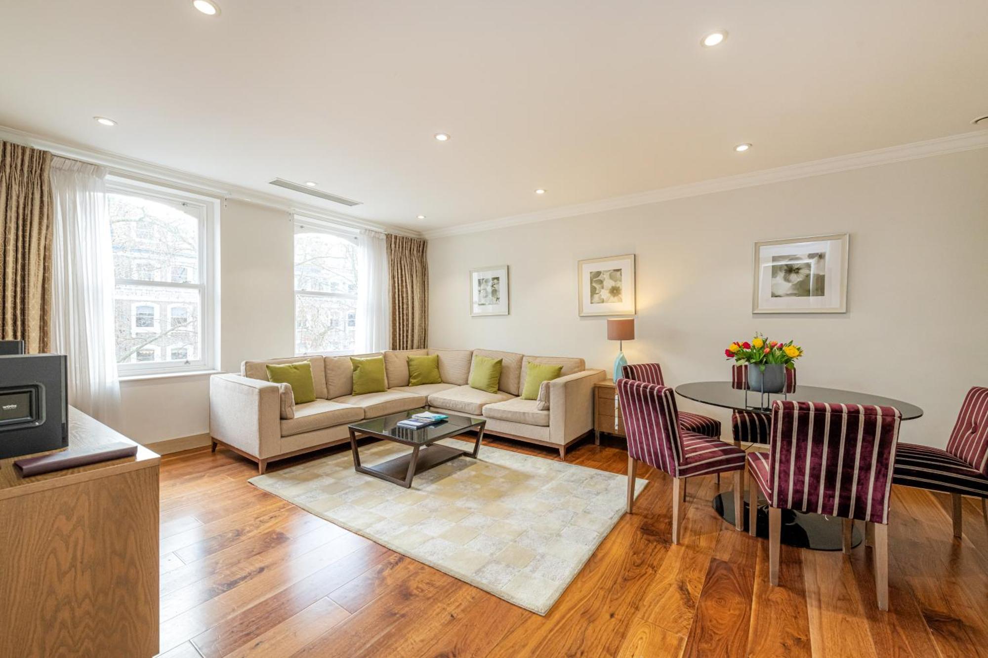 Claverley Court Apartahotel 5*