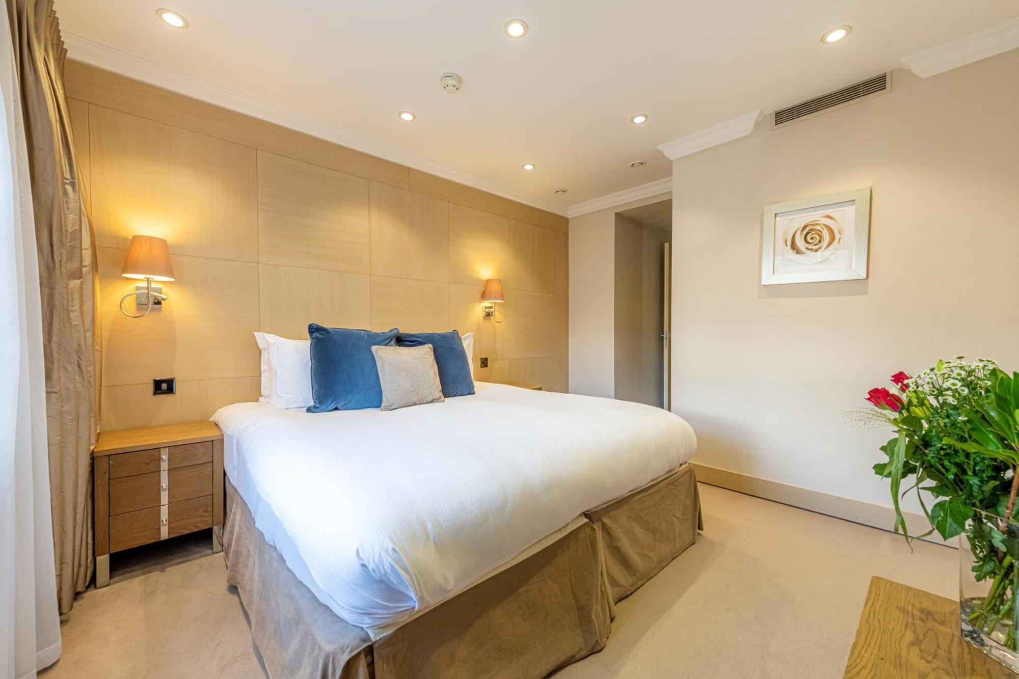 Apartahotel Claverley Court 5*