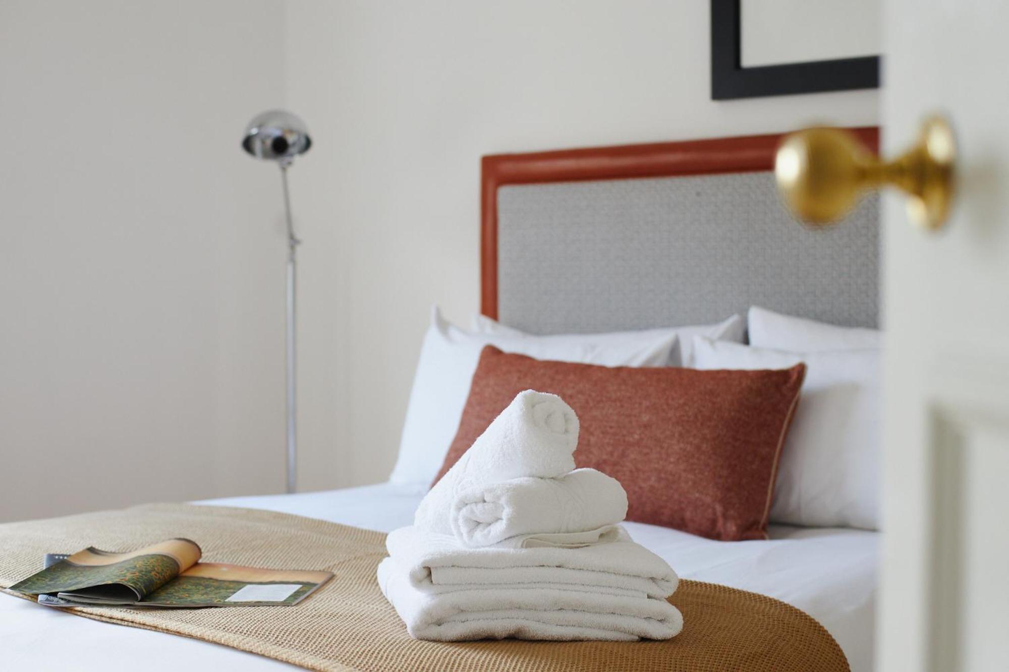 Knightsbridge Residences By Dena Elite Collection Apartment London