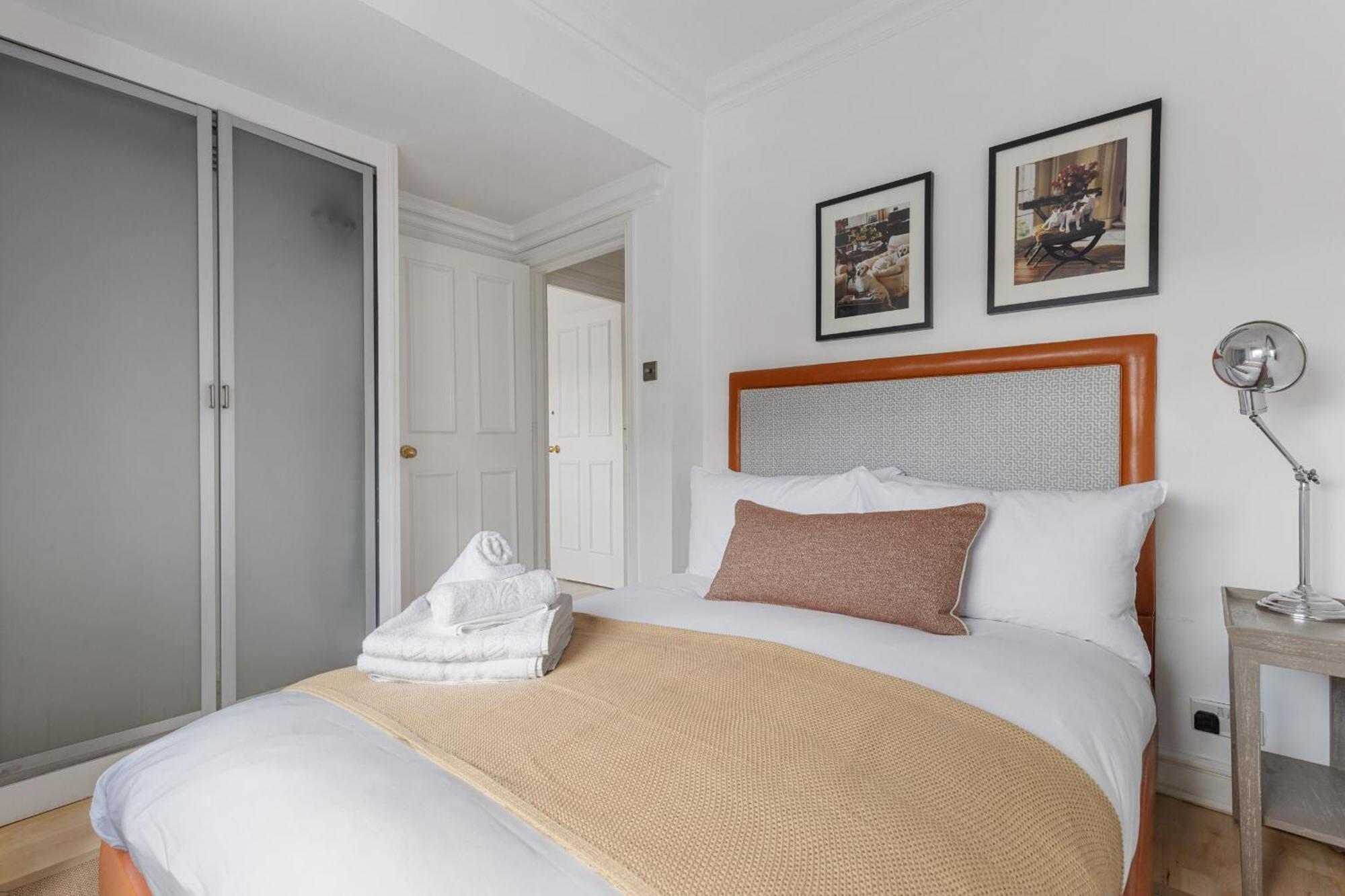 Knightsbridge Residences By Dena Elite Collection Apartment London