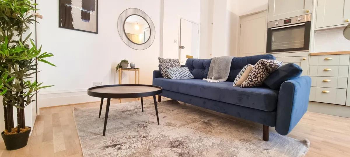 Knightsbridge Residences By Dena Elite Collection * London
