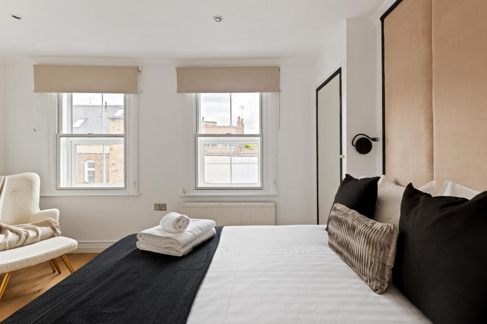 Knightsbridge Residences By Dena Elite Collection London