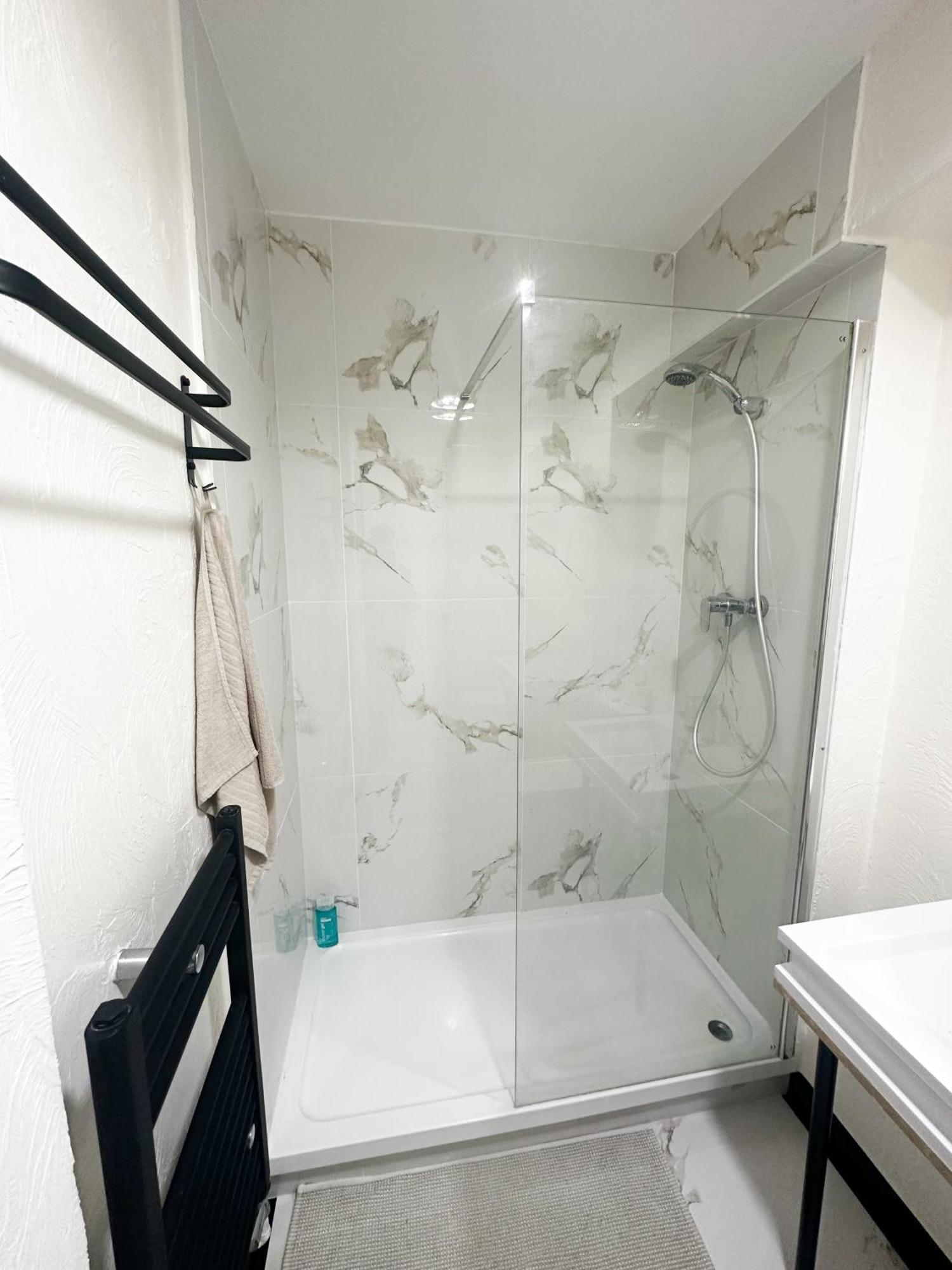 Flat 2 In Aldgate Apartment London