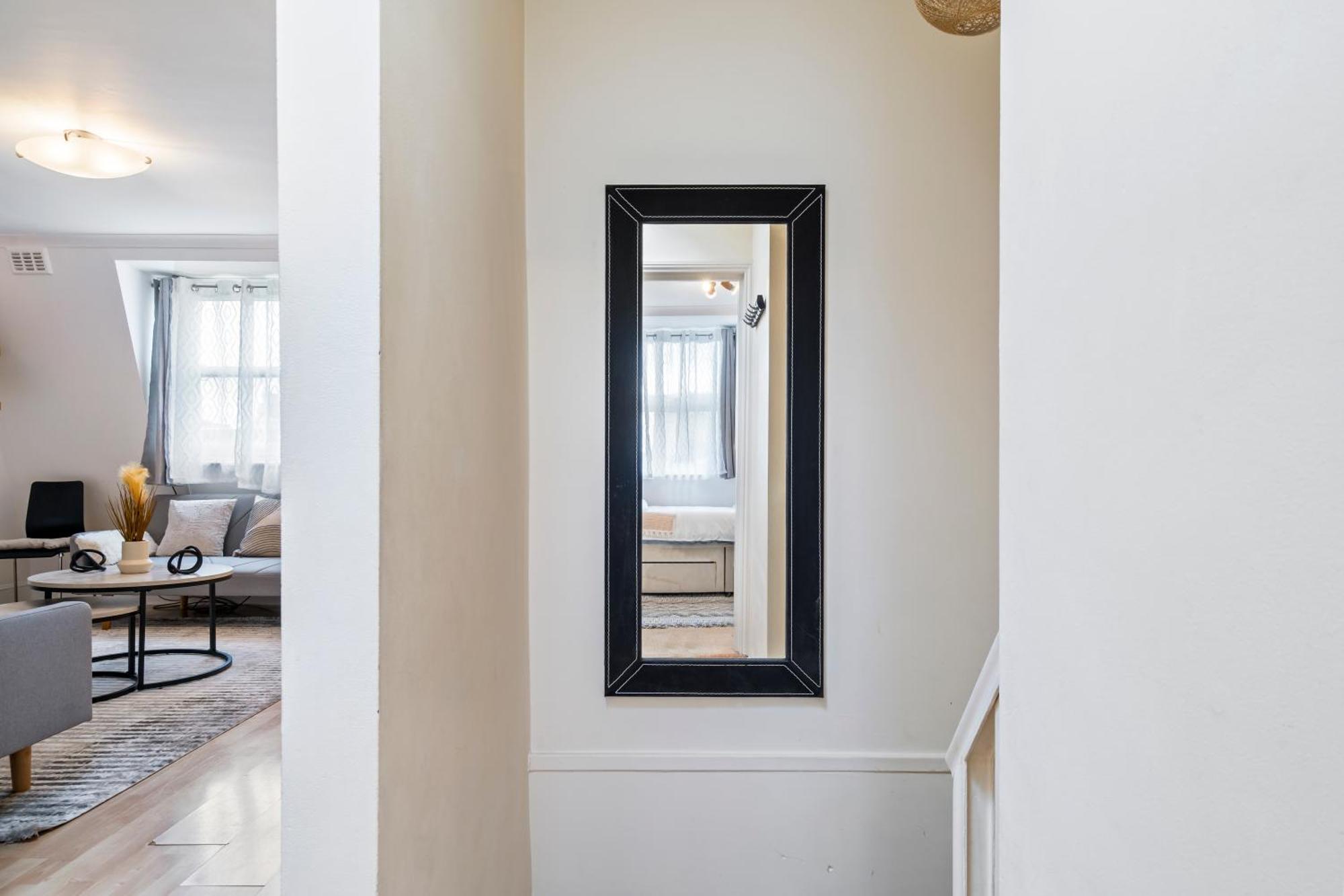 Charming With 2 Bedrooms Leilighet