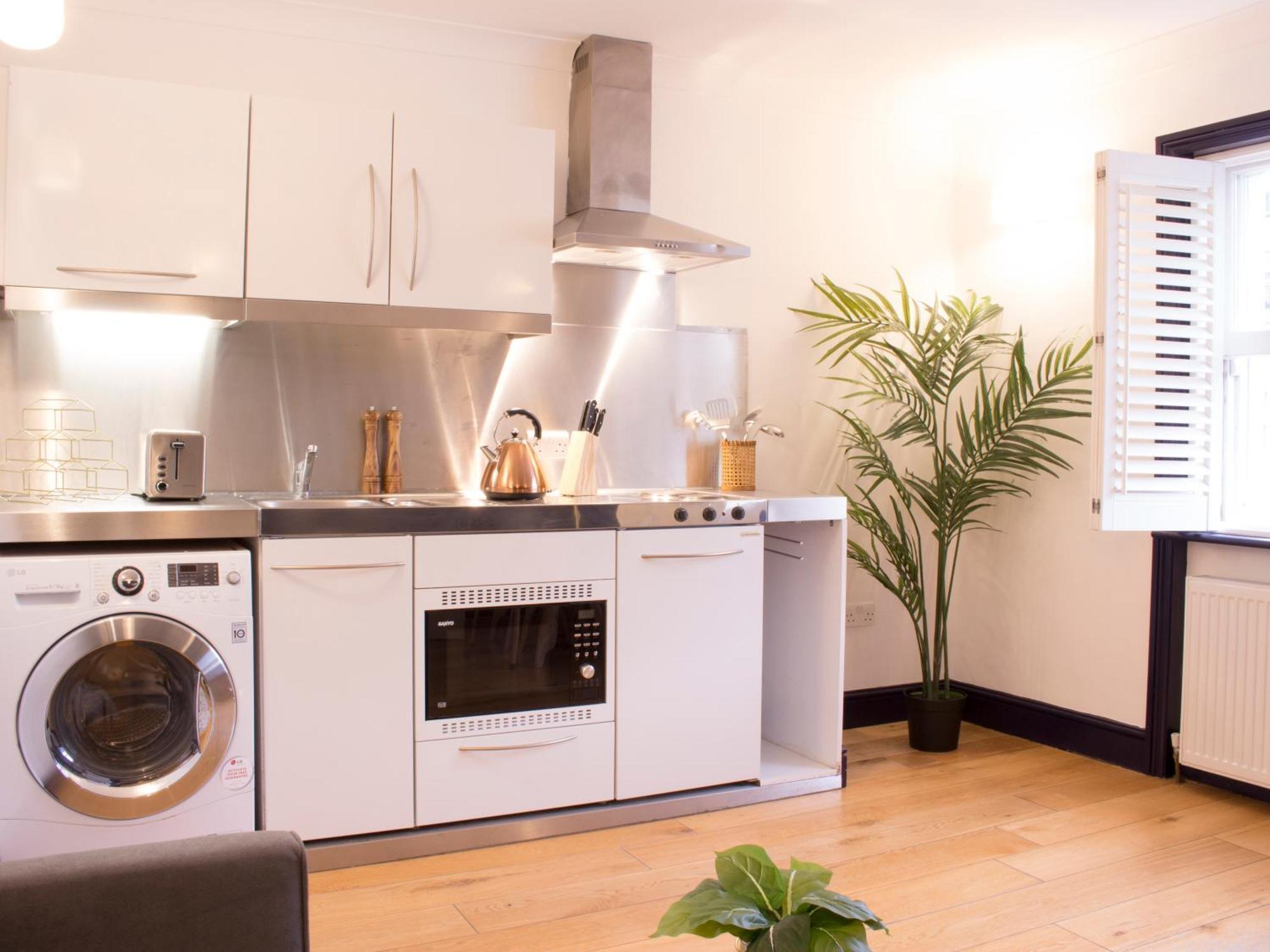 Apartment Thames Residences Hyde Park *