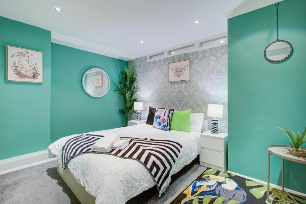 Two Bedroom Near Hyde Park Londen