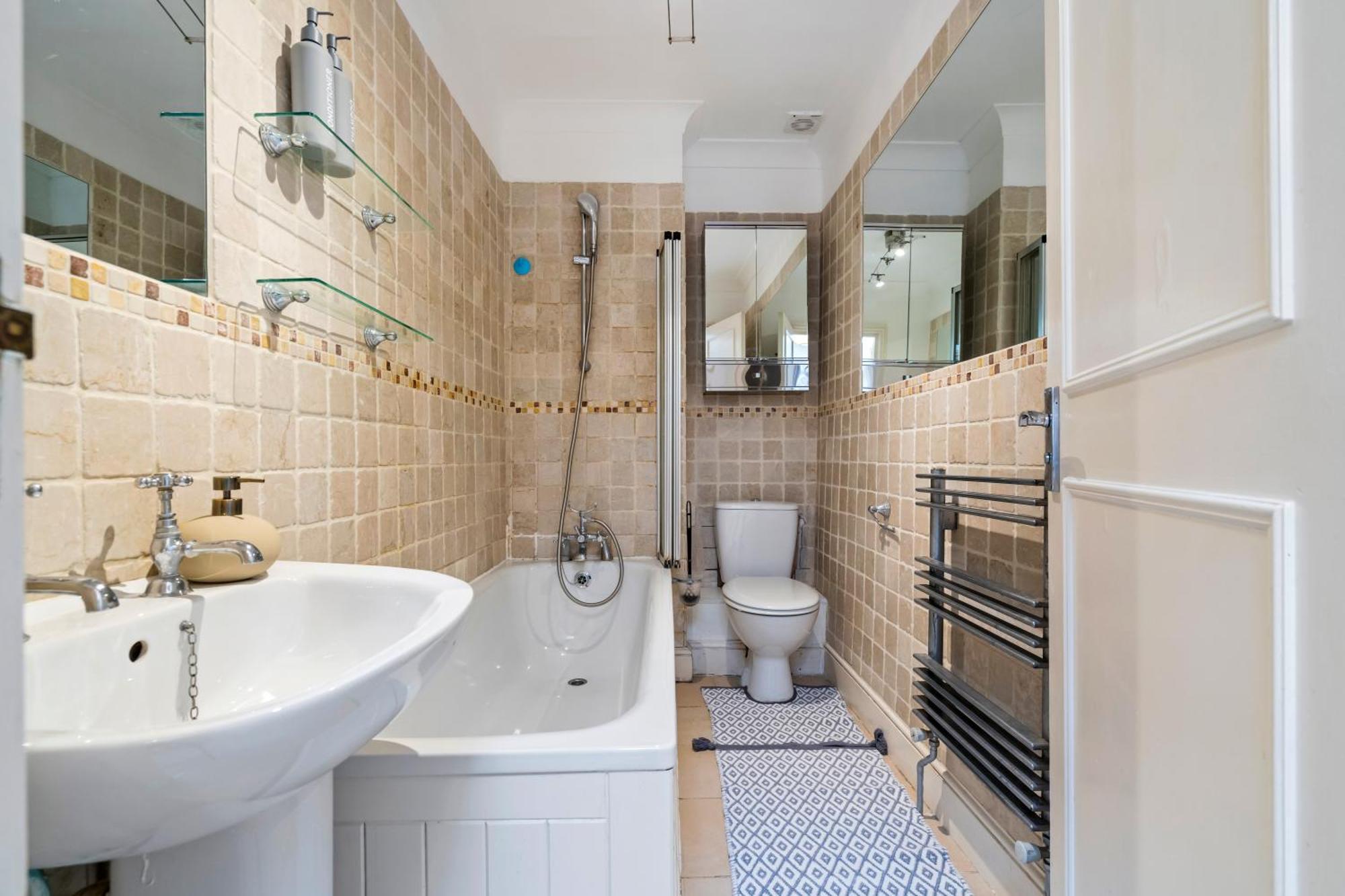 Leilighet Charming With 2 Bedrooms