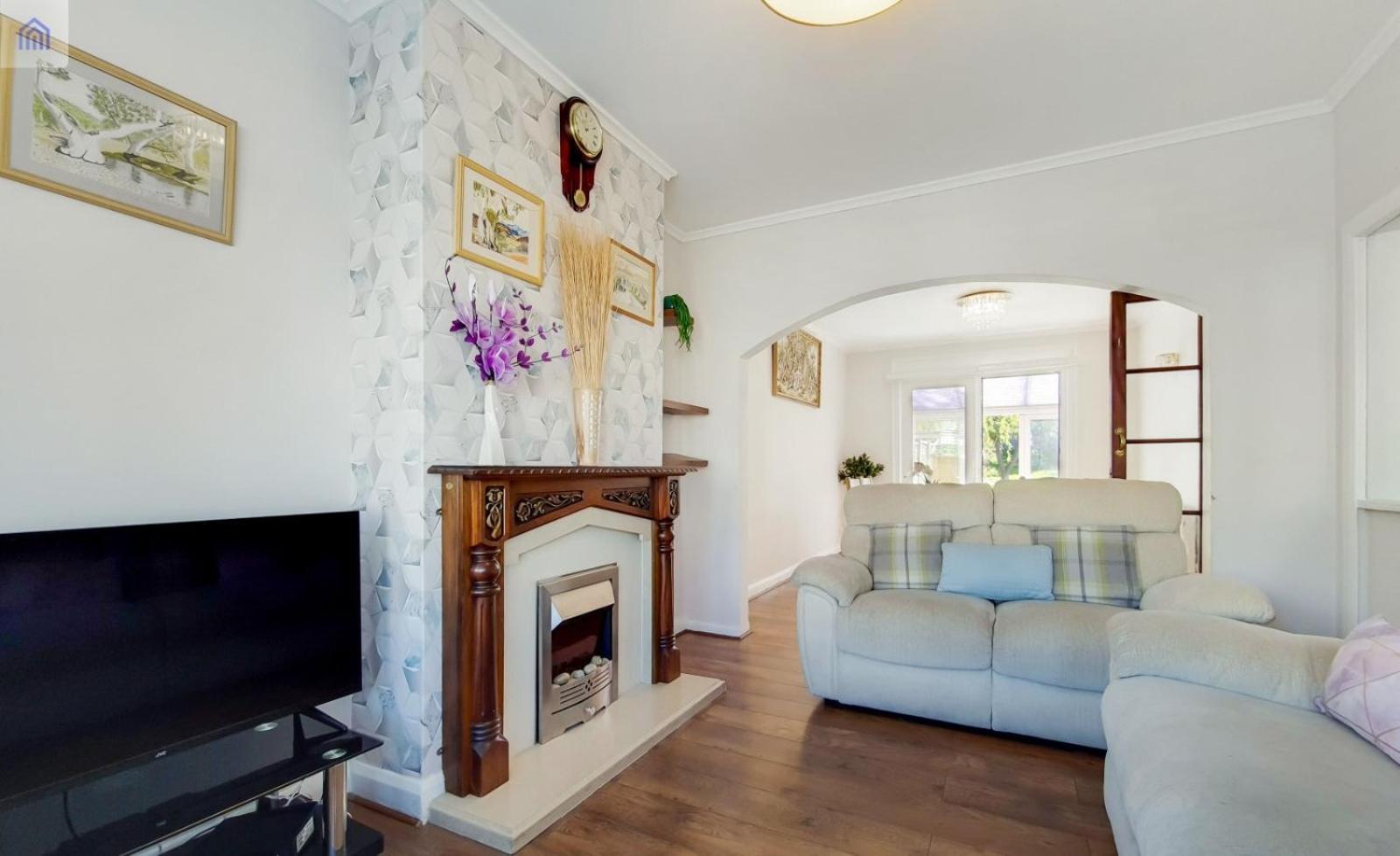 Hostel Eejs Charming 3 Bed - With Large Garden