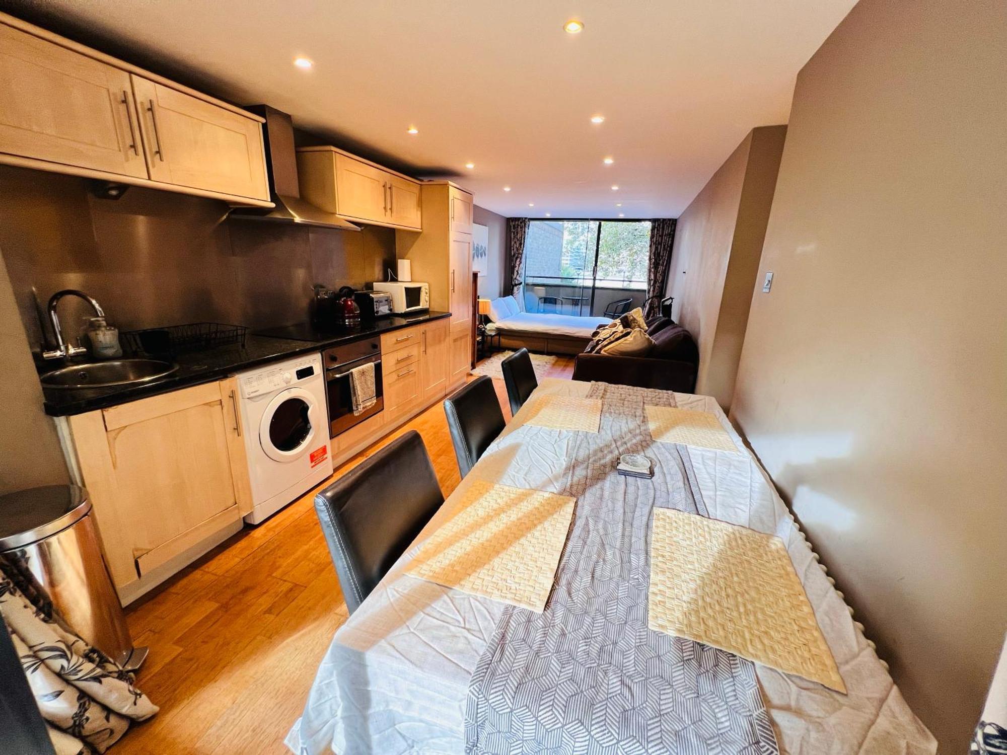 River Thames View Entire In The Most Cental Hotell 5*