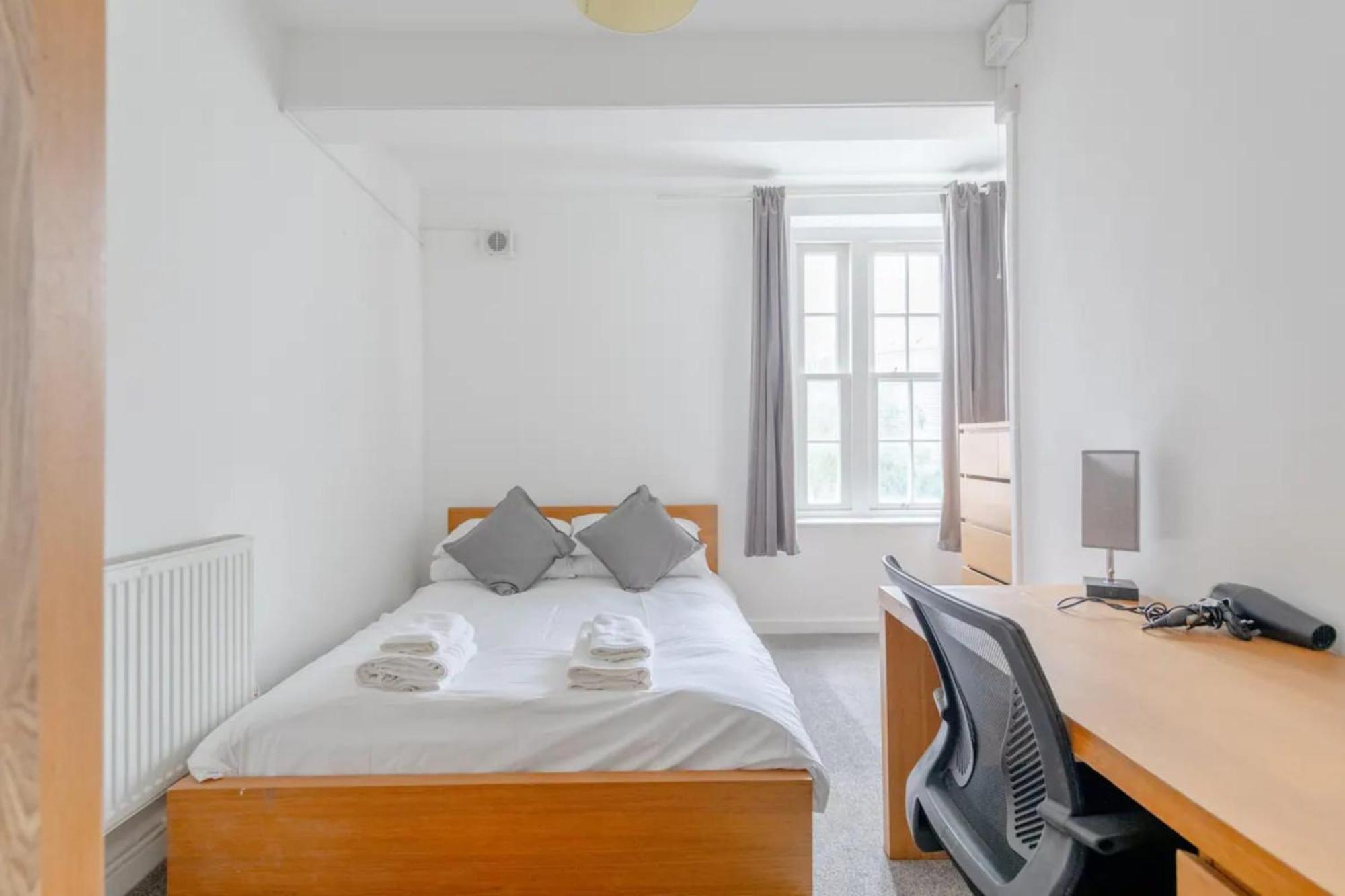 3bd Flat In The Heart Of Camden Town London