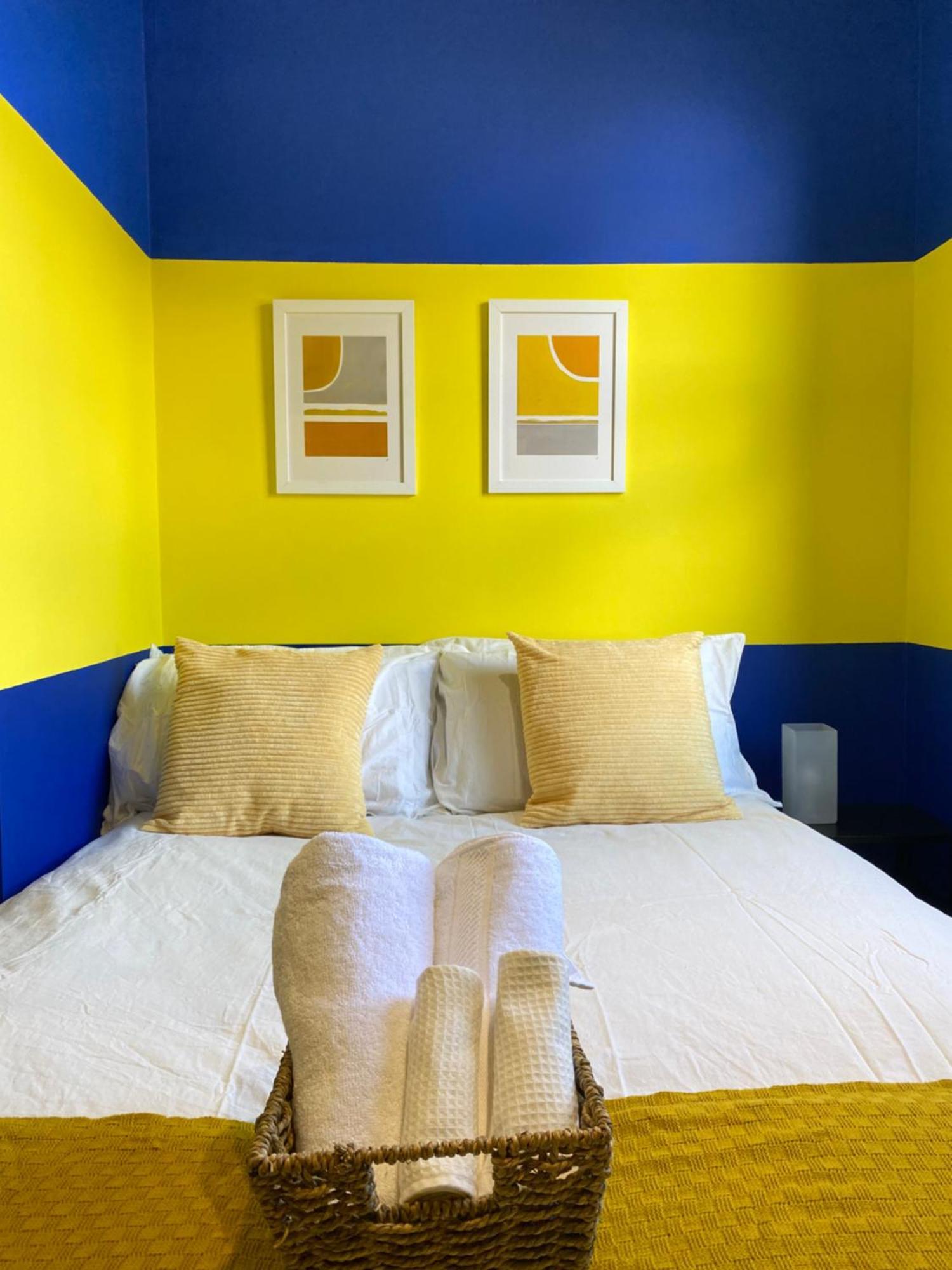 Cozy En-suite Near Stratford Gjestgiverier *