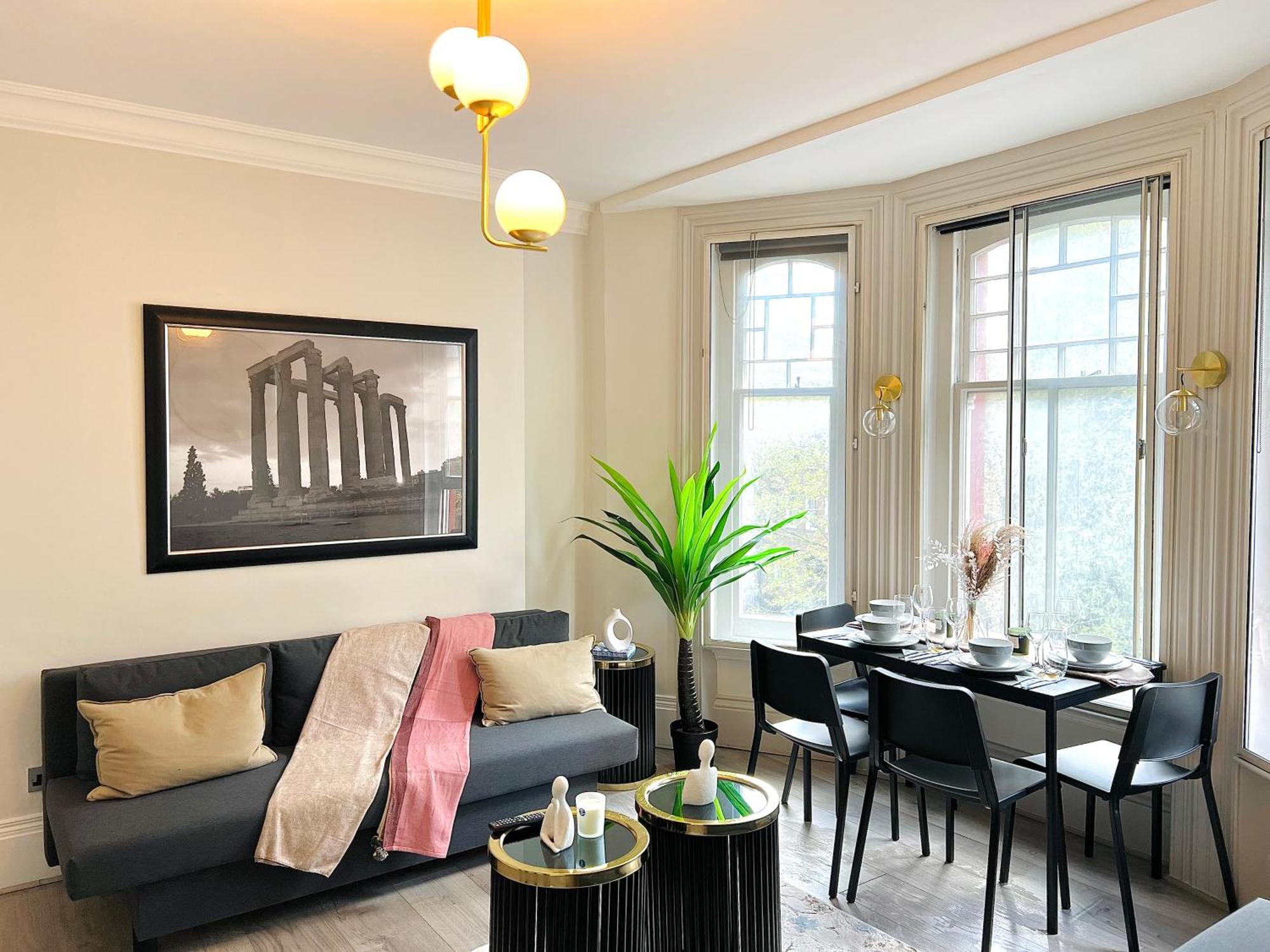 K Luxury Mansion Hyde Park London