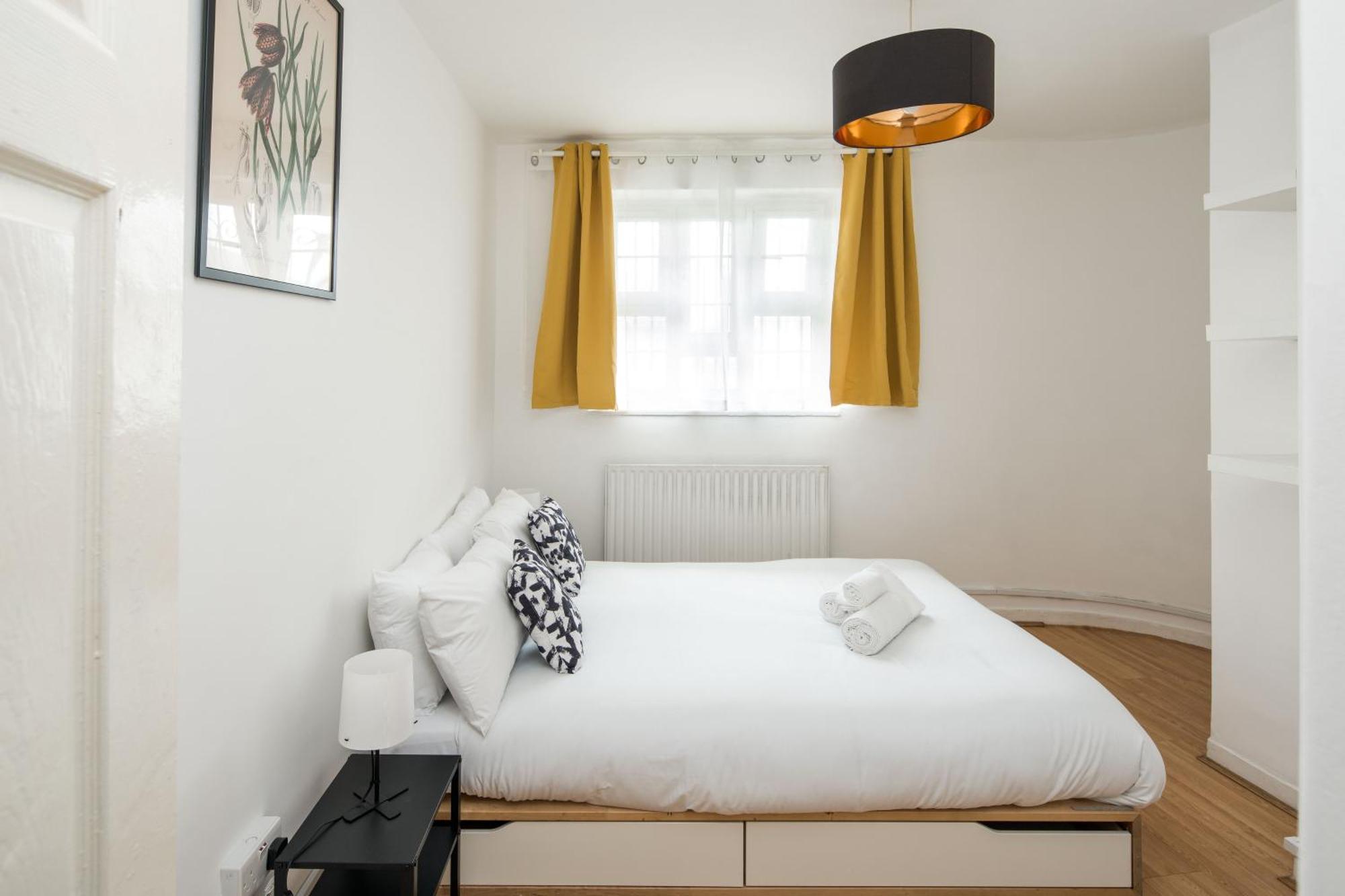 Stylish 2bd Flat With Balcony Near Stepney * Londres