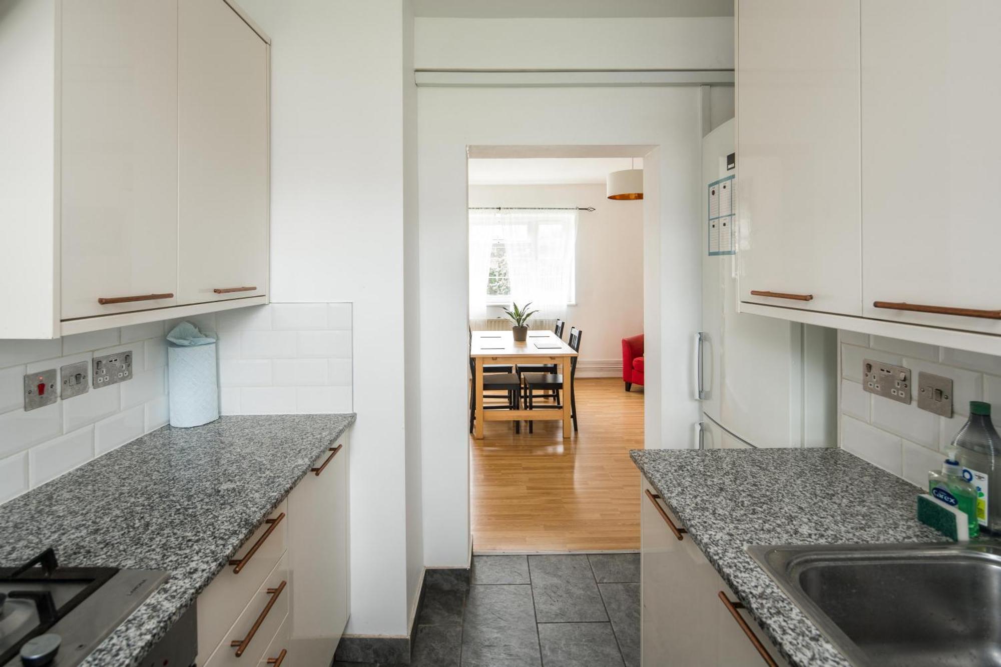 Apartamento Stylish 2bd Flat With Balcony Near Stepney *