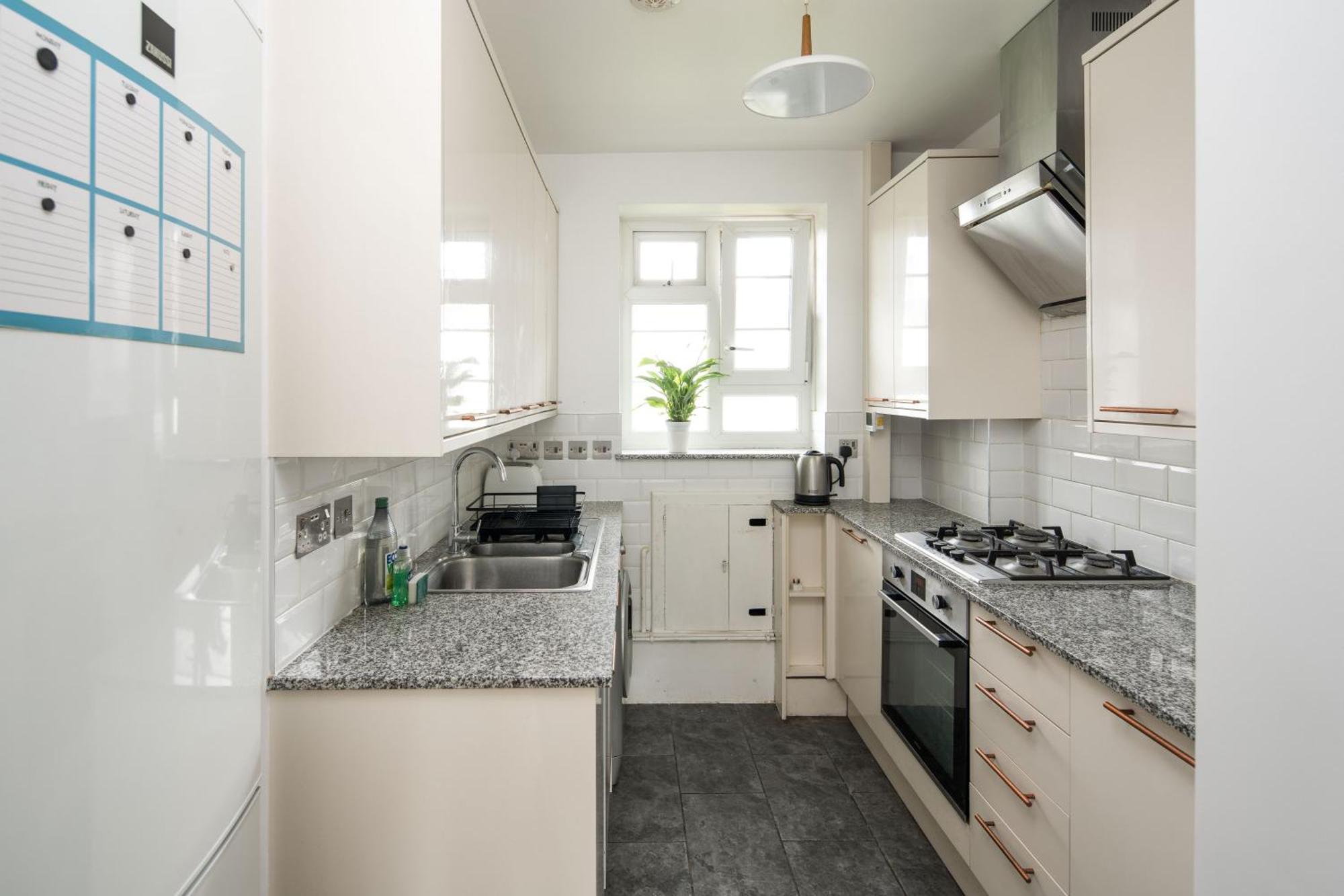 Apartamento Stylish 2bd Flat With Balcony Near Stepney *