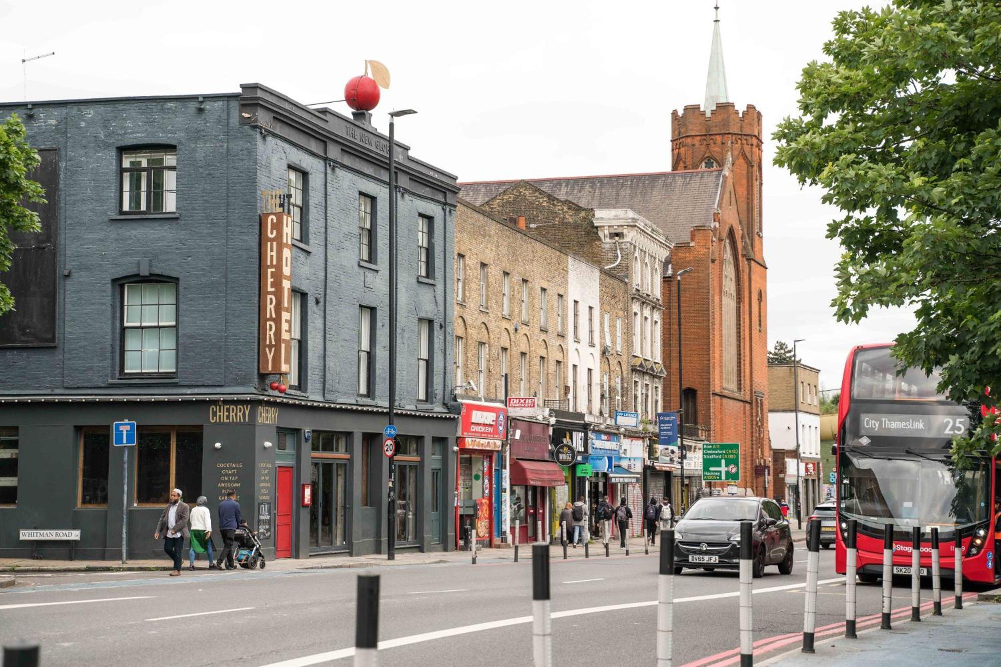 Apartamento Stylish 2bd Flat With Balcony Near Stepney