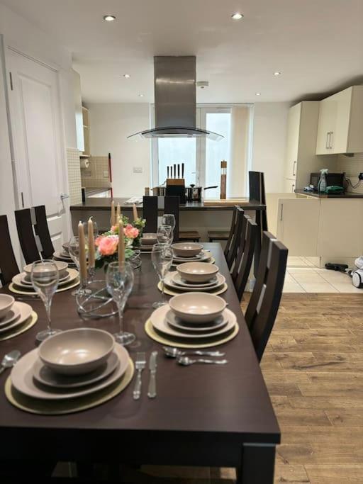 Holiday home The Urban Retreat 4bdr Sleep 14 London